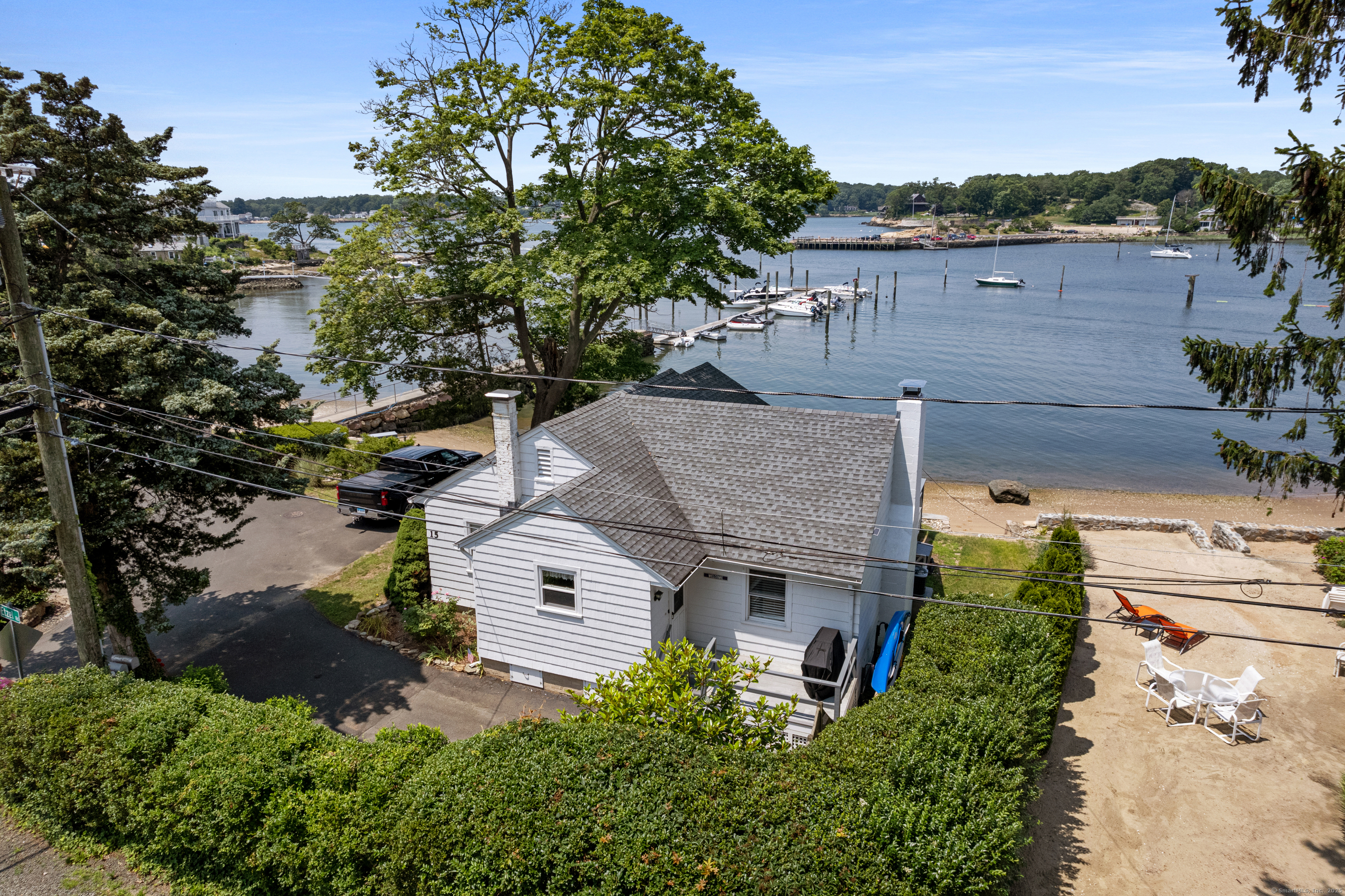 15 River Road