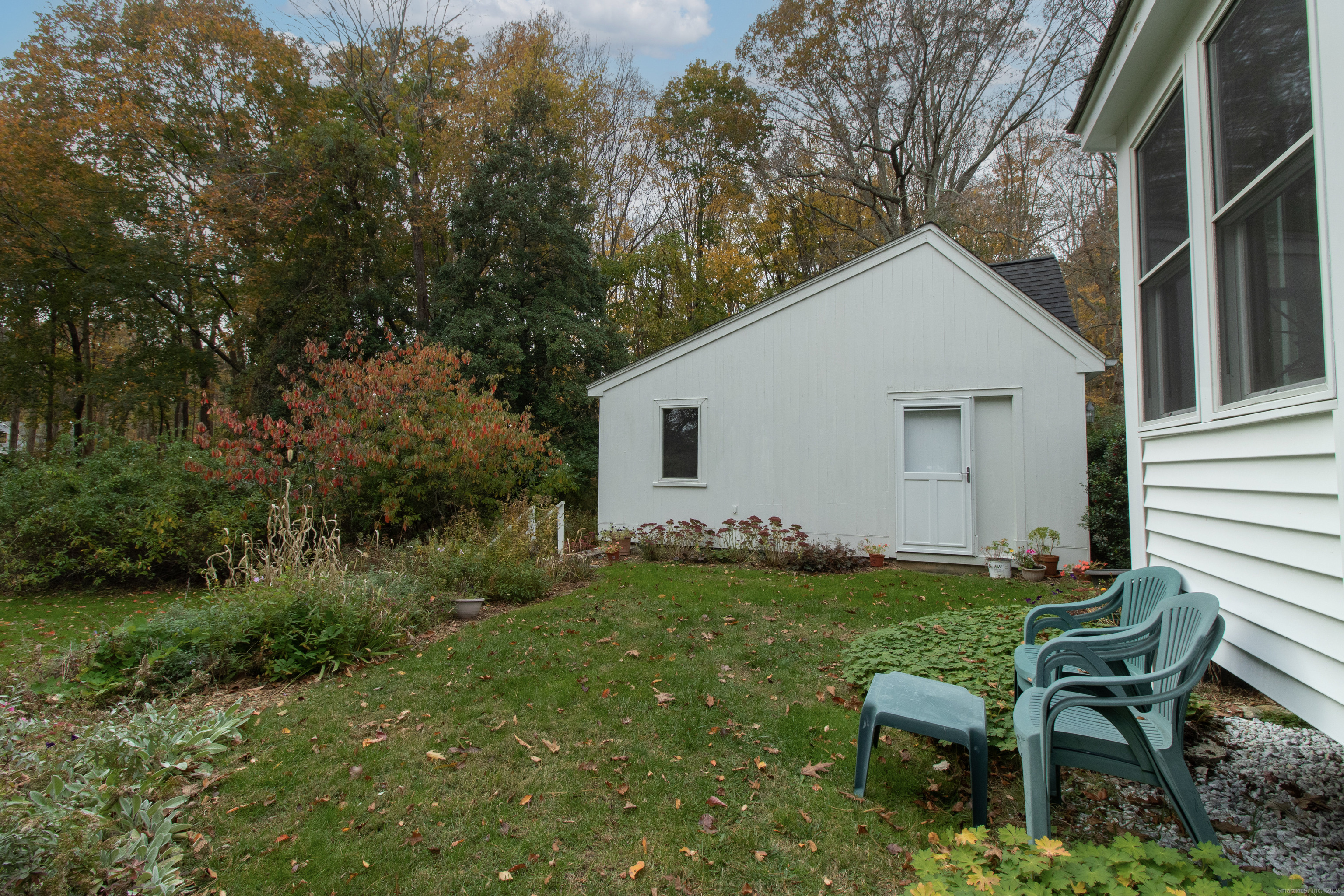 333 Clapboard Hill Road