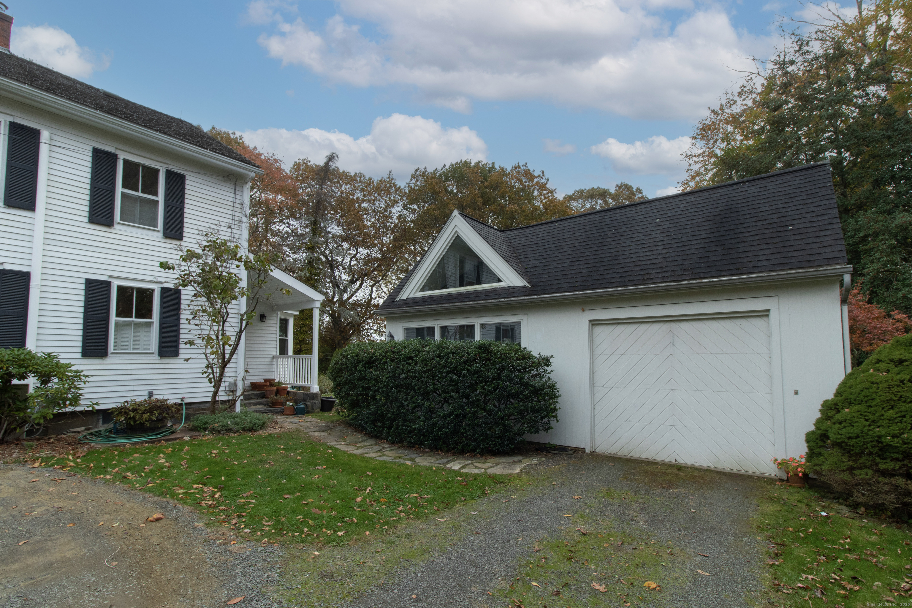 333 Clapboard Hill Road