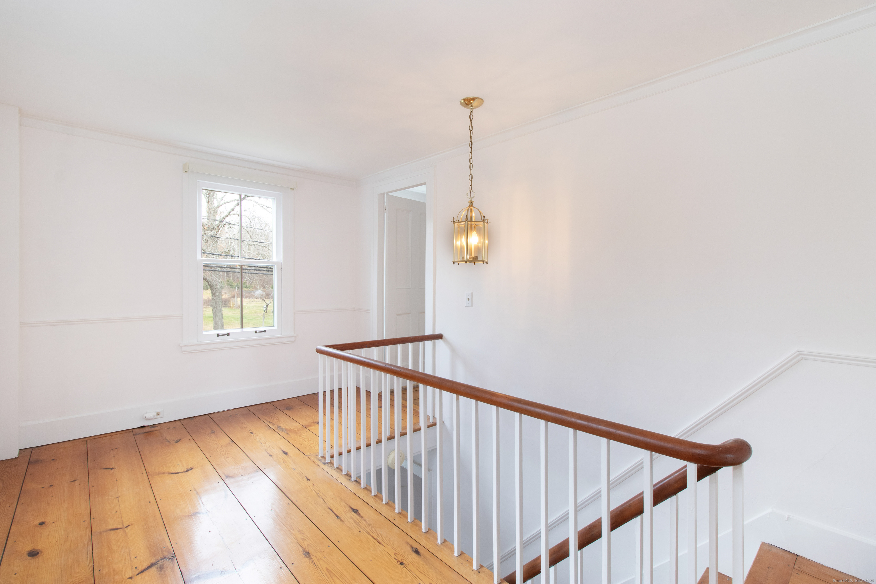 333 Clapboard Hill Road