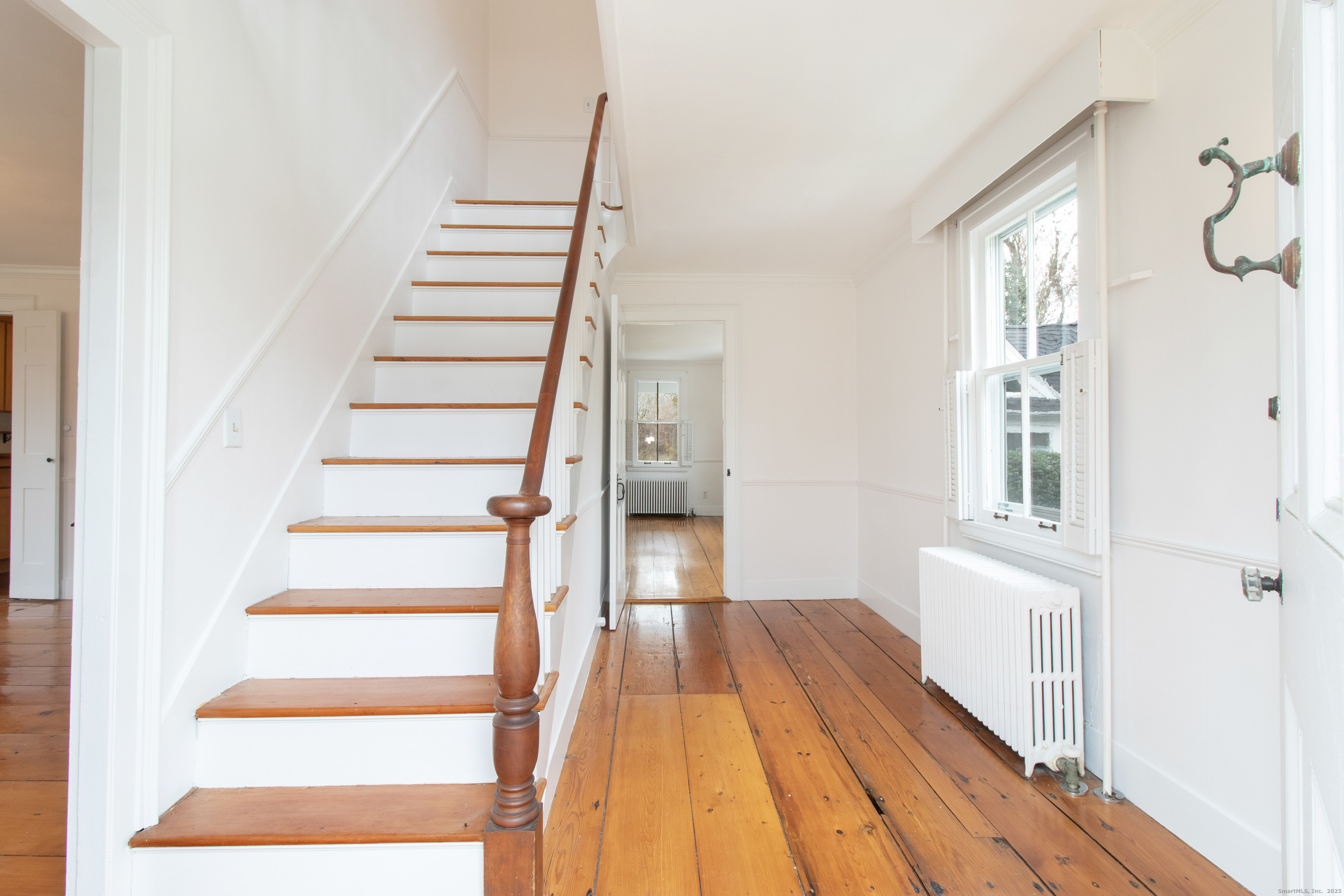 333 Clapboard Hill Road