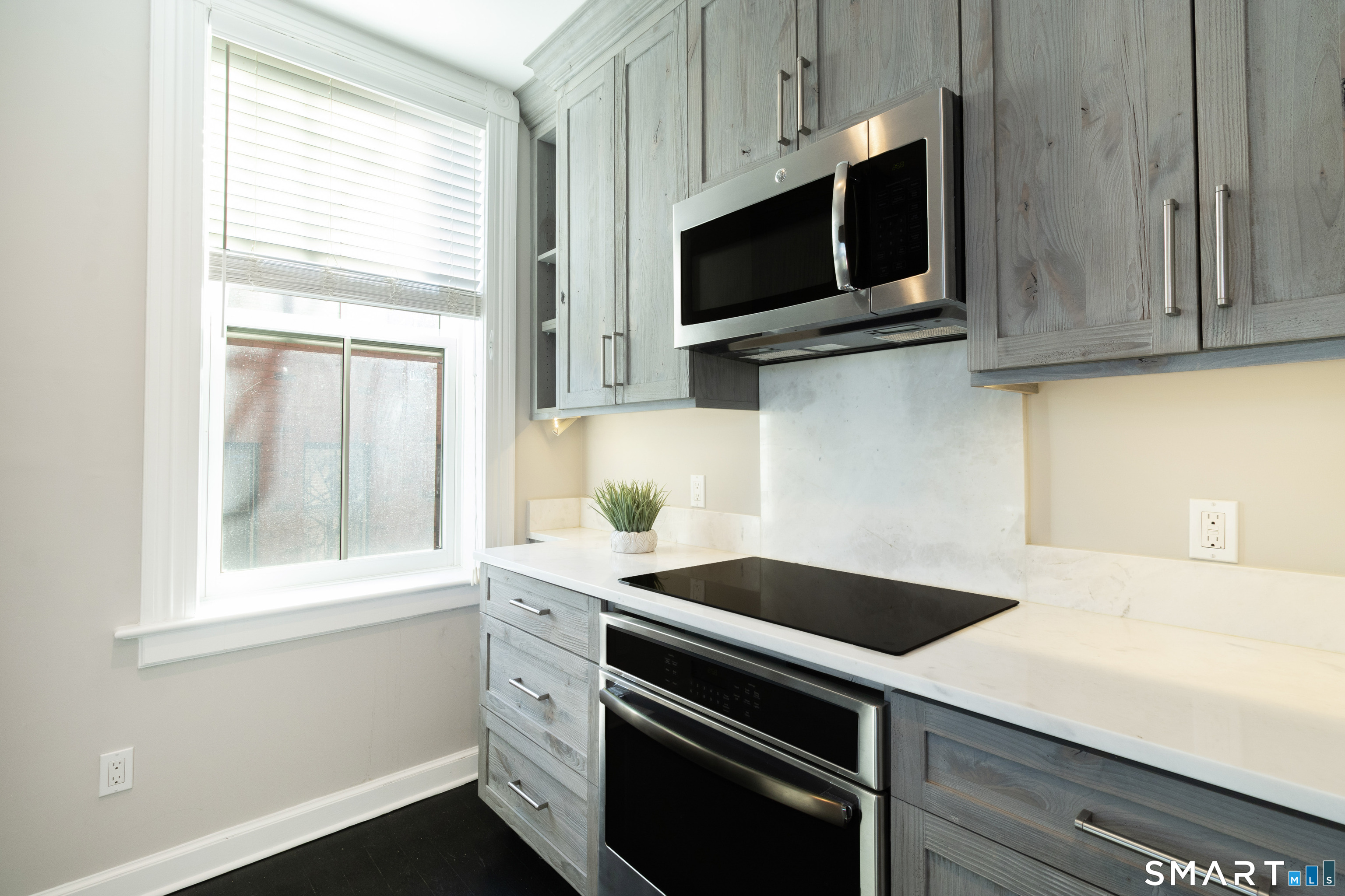 134 Washington Street APT 206