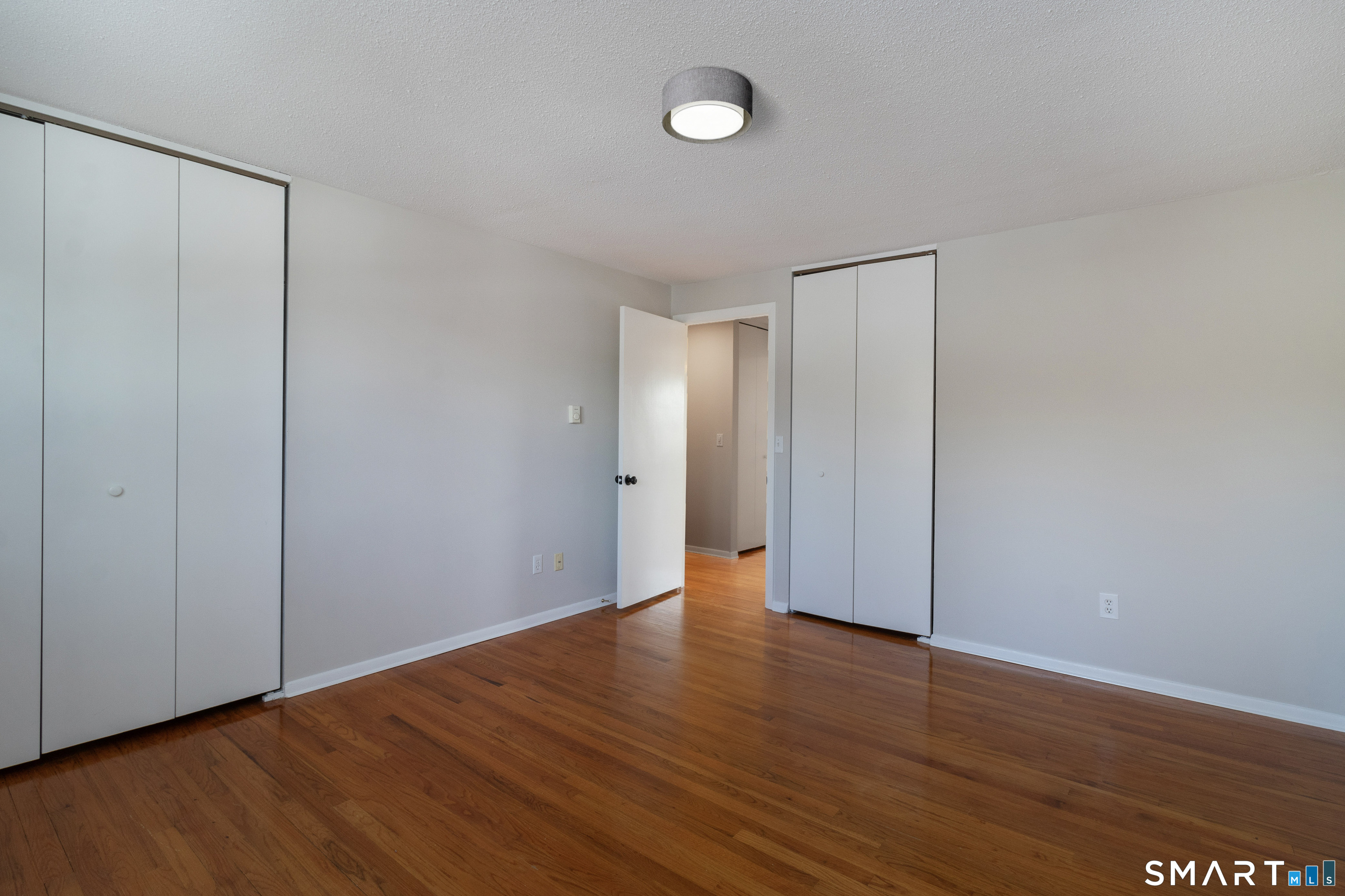 211 East Main Street E50