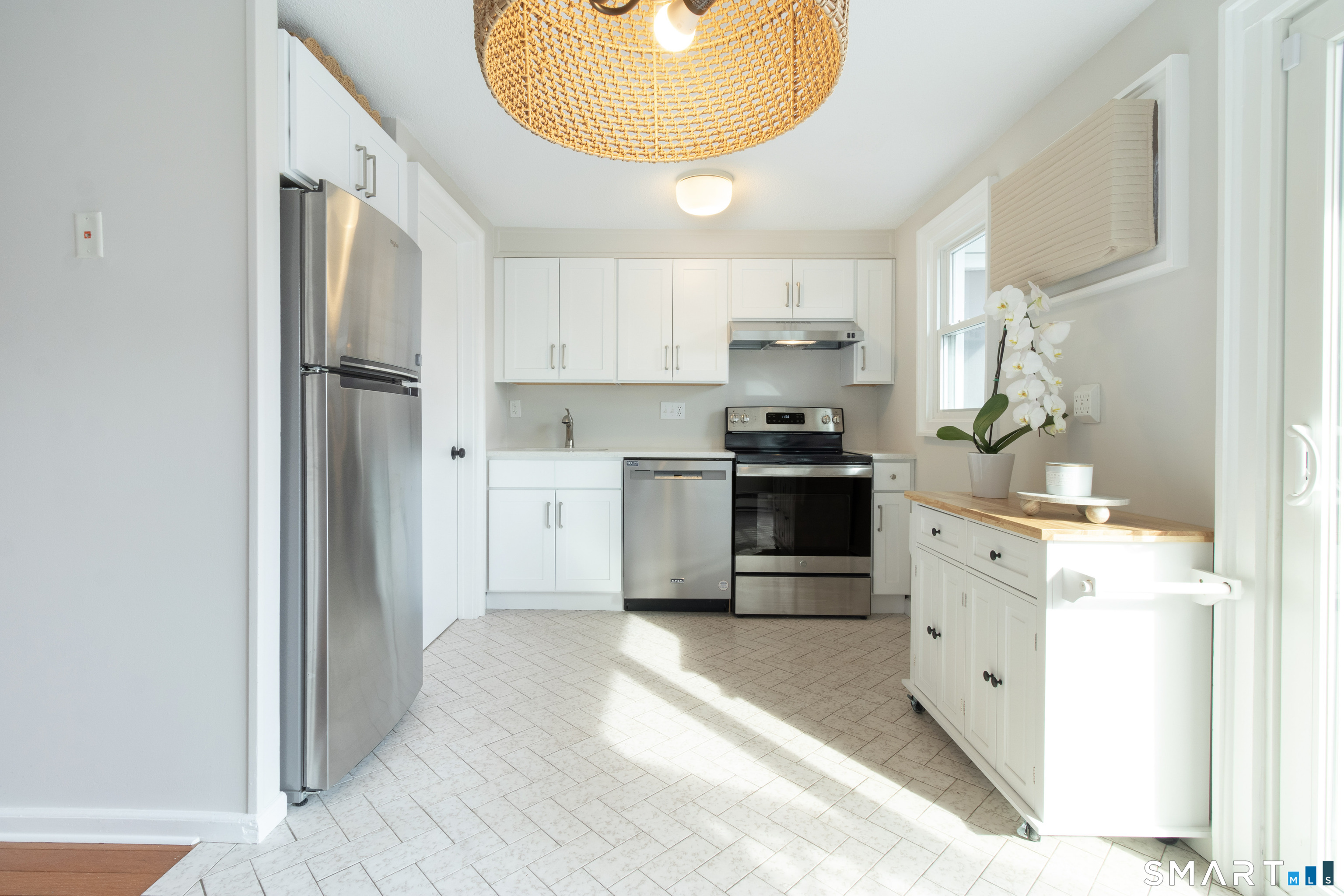 211 East Main Street E50