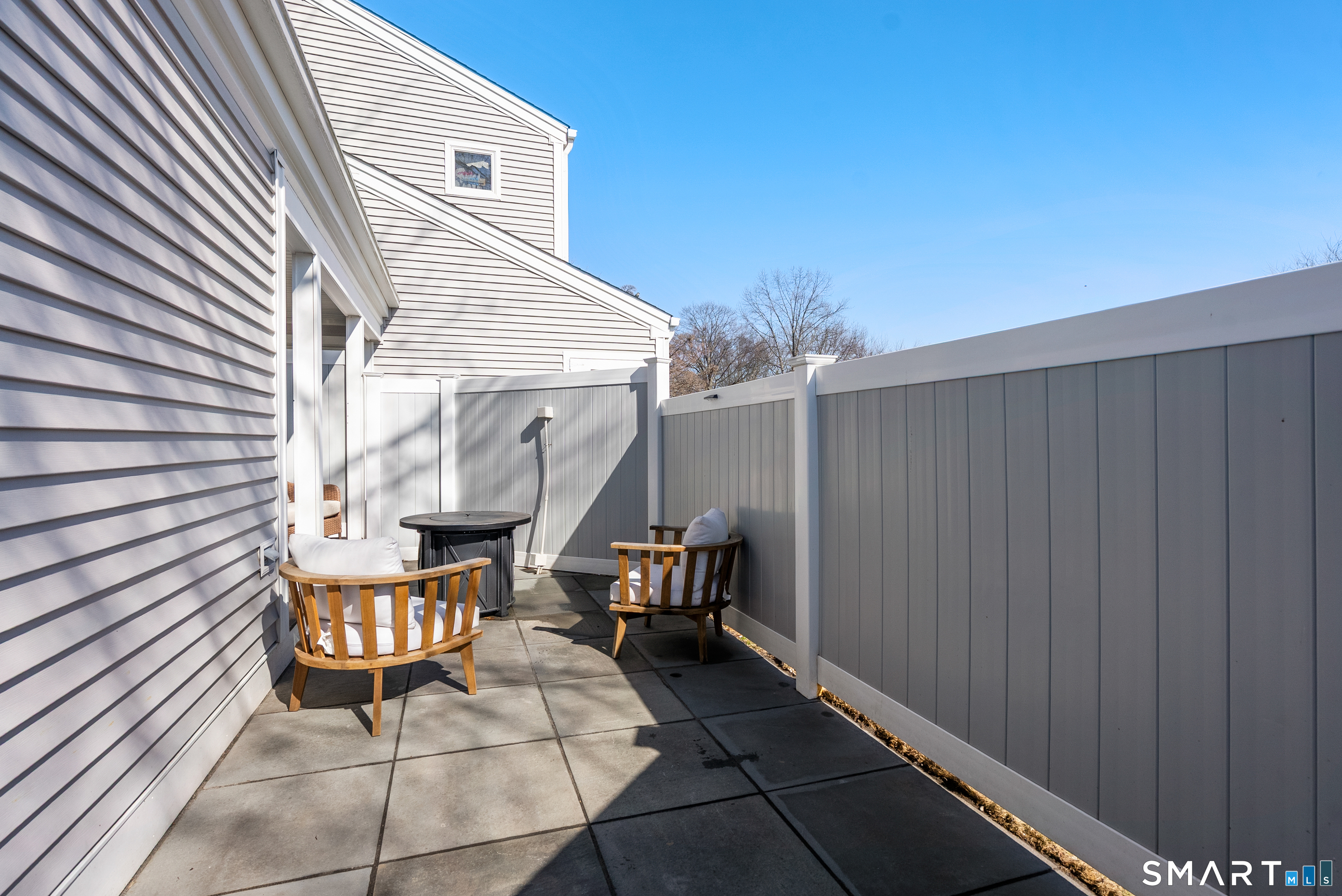 175 South End Road Unit: B10