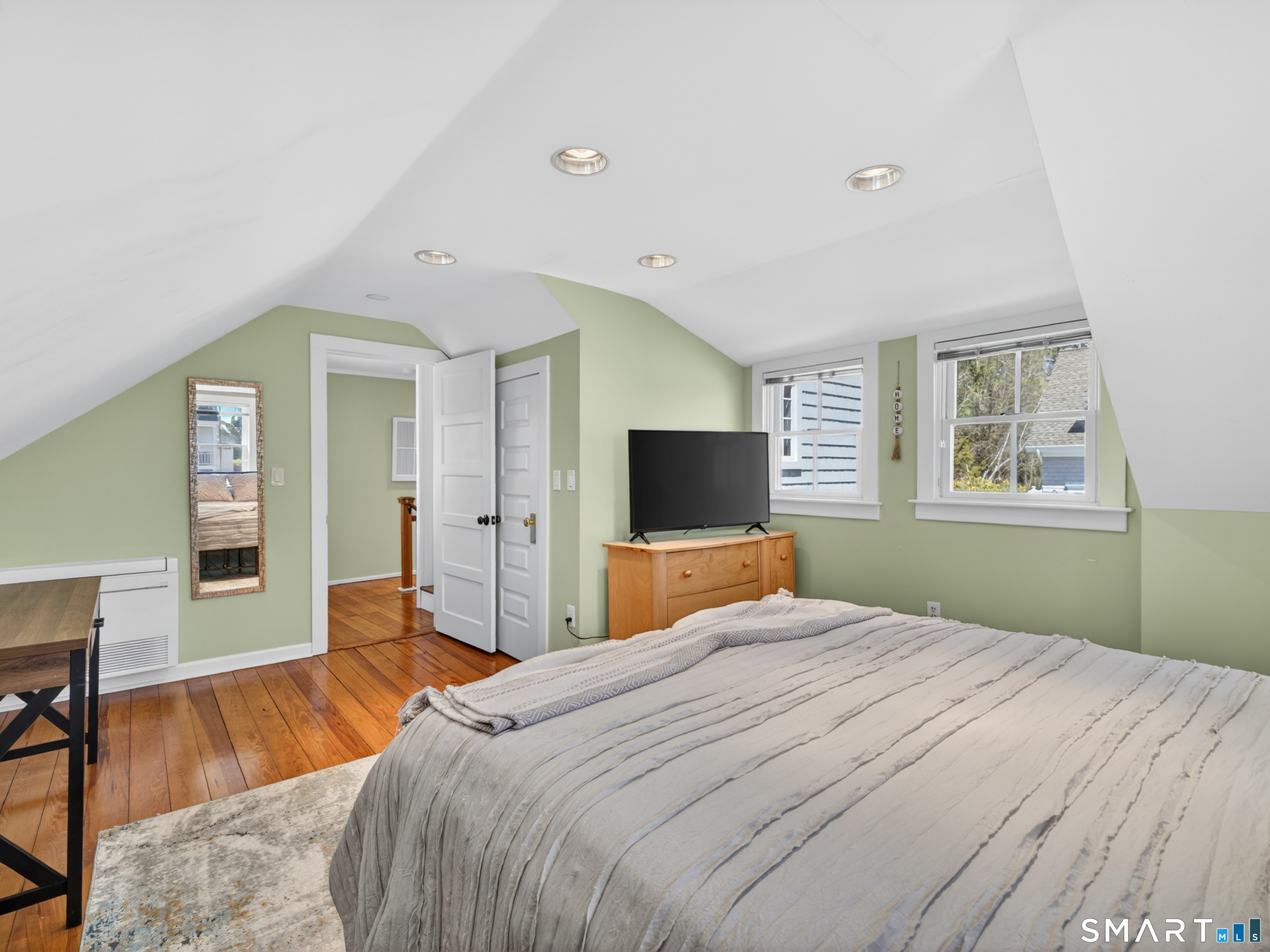 68 Groveway