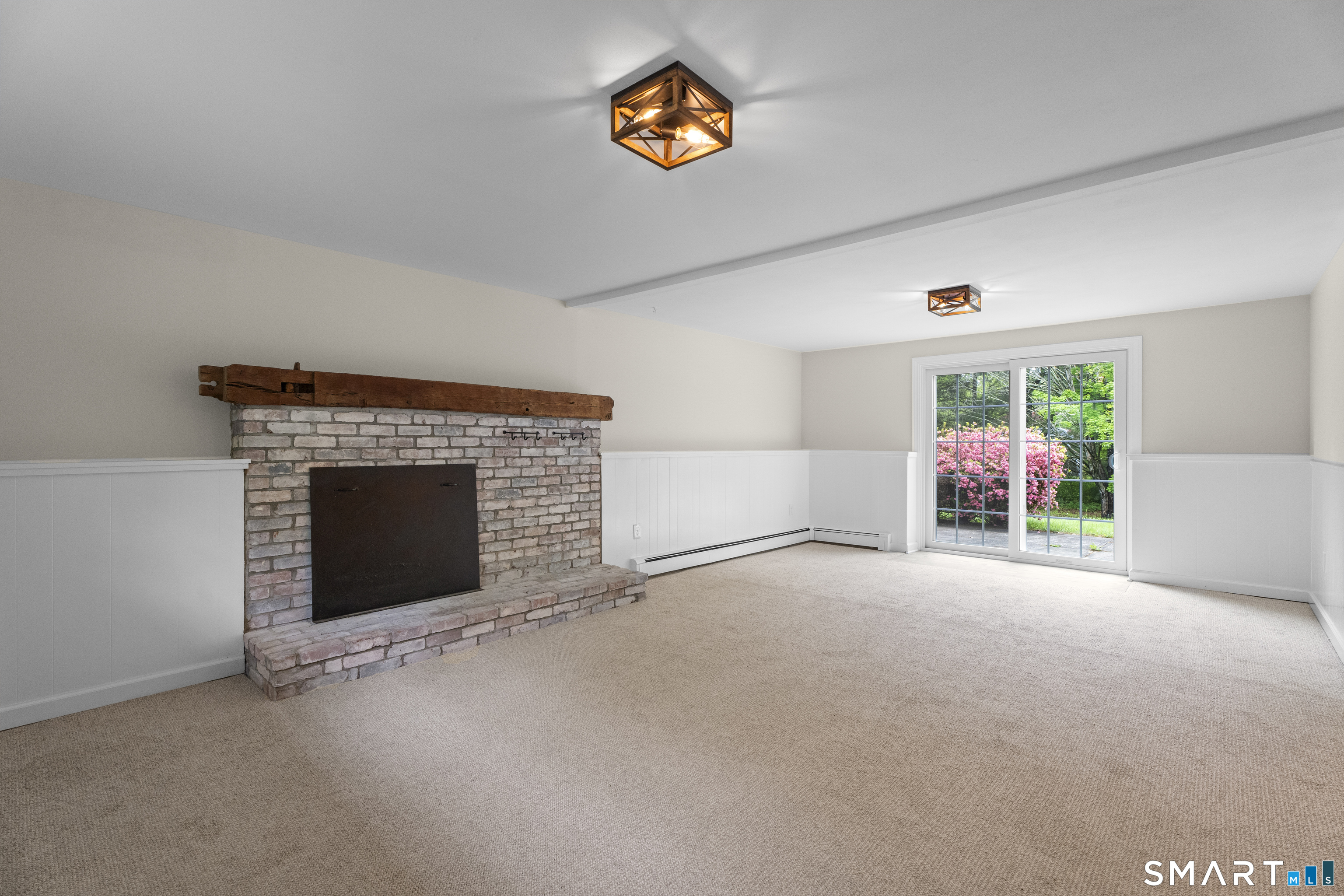 831 Nut Plains Road