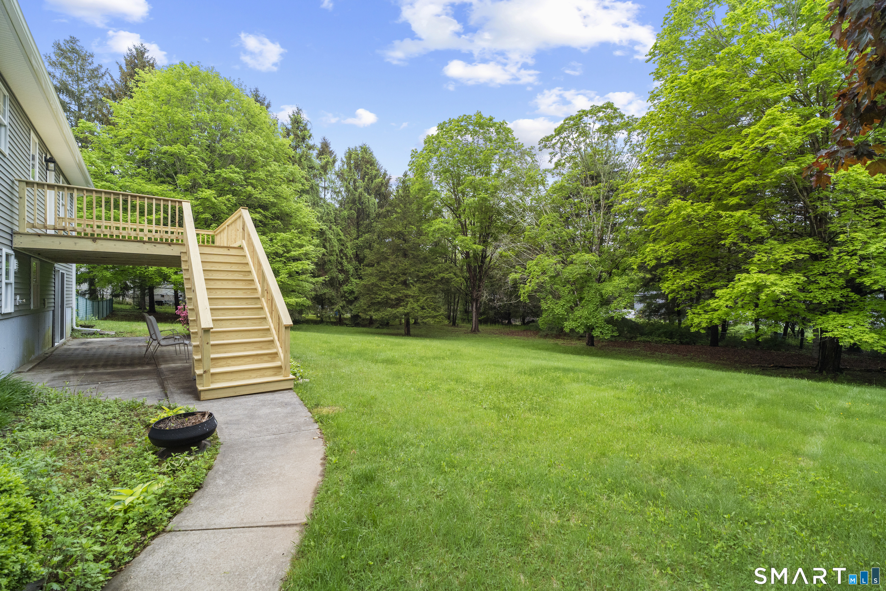 831 Nut Plains Road