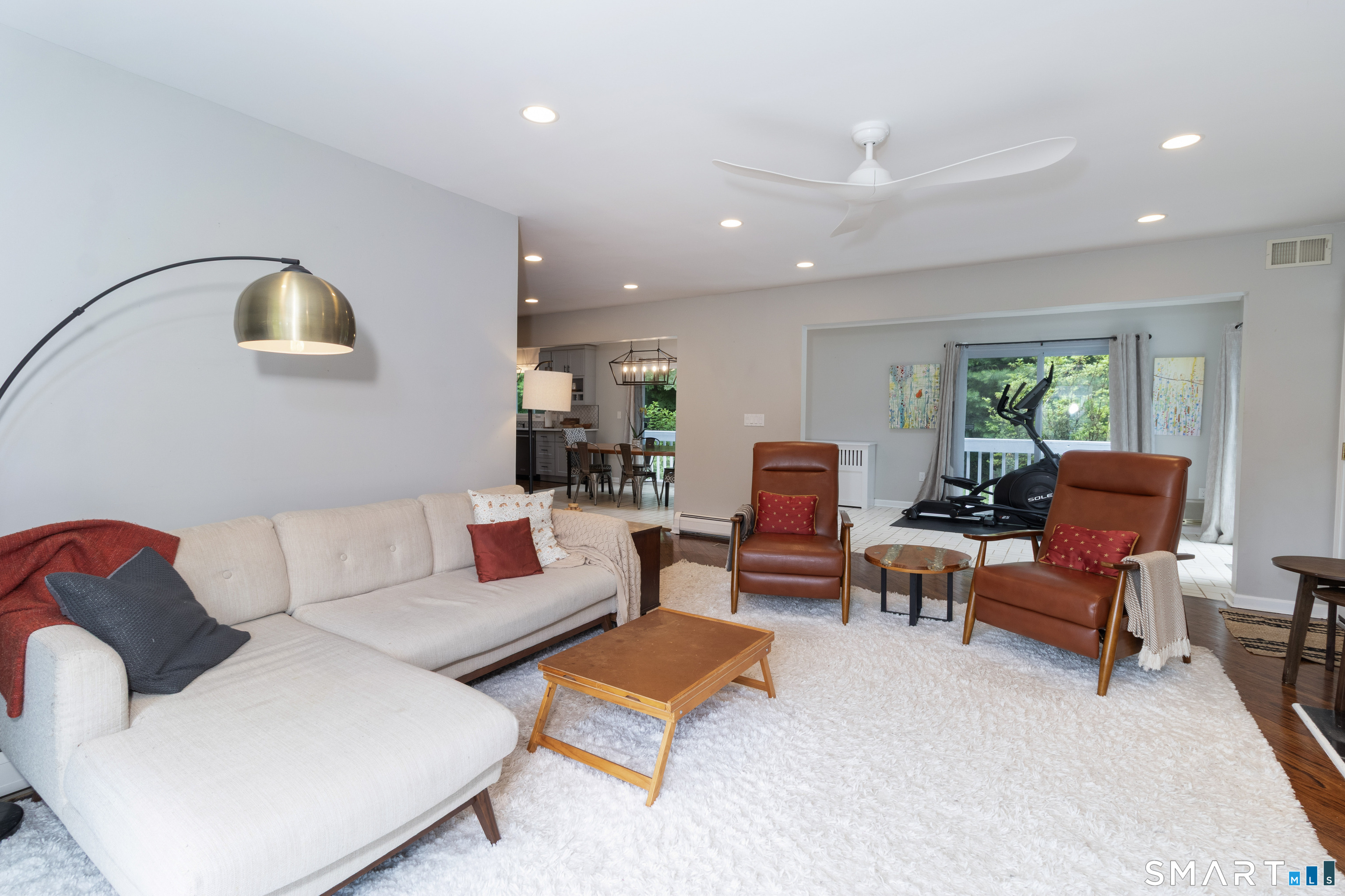 216 Bluff View Drive
