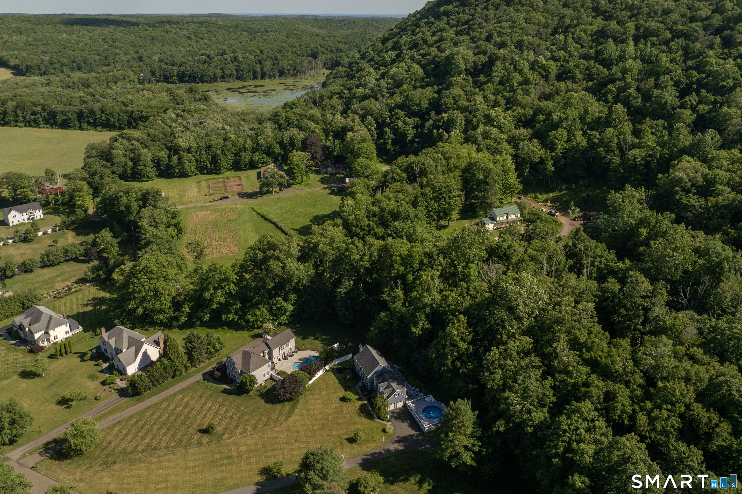 216 Bluff View Drive