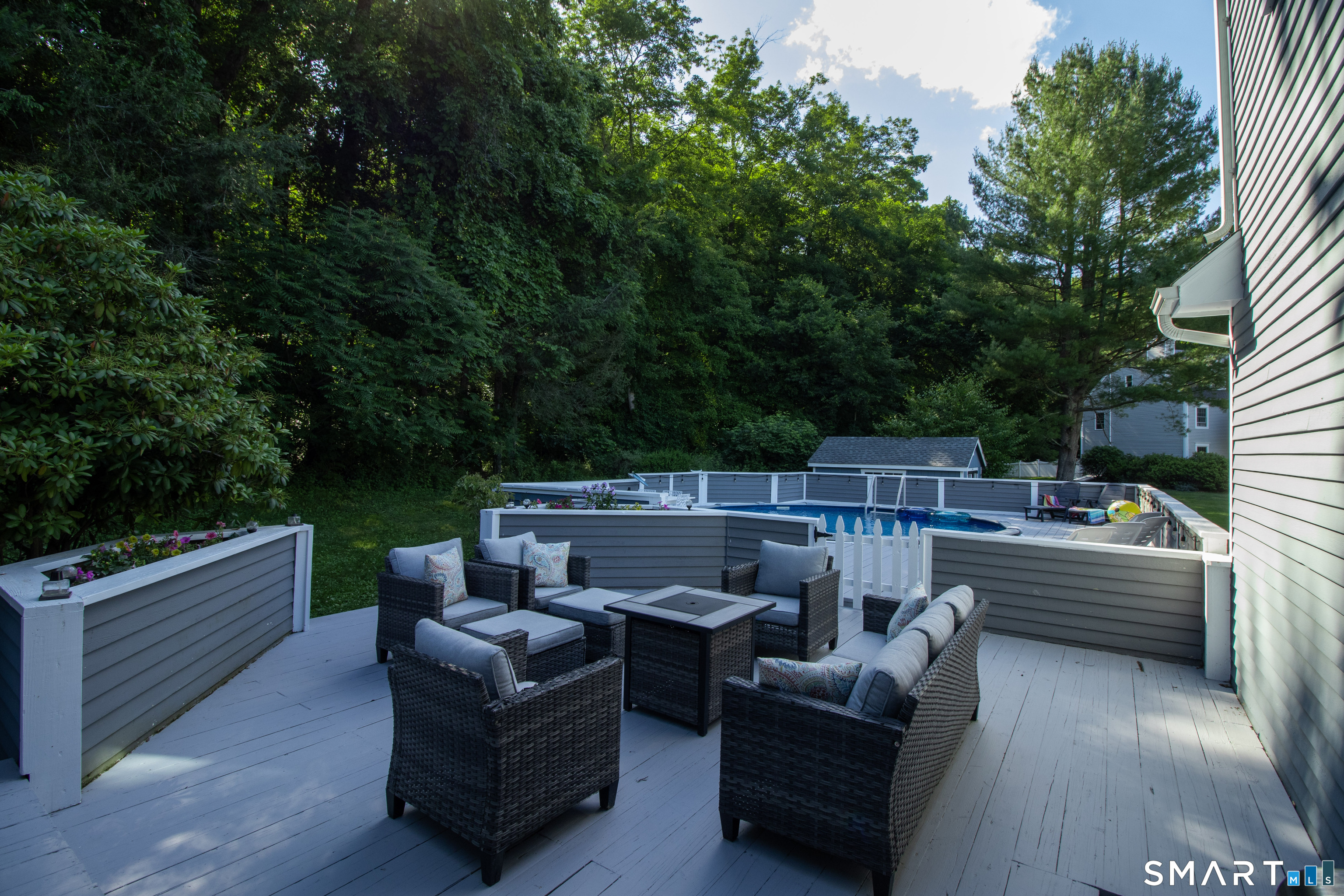 216 Bluff View Drive