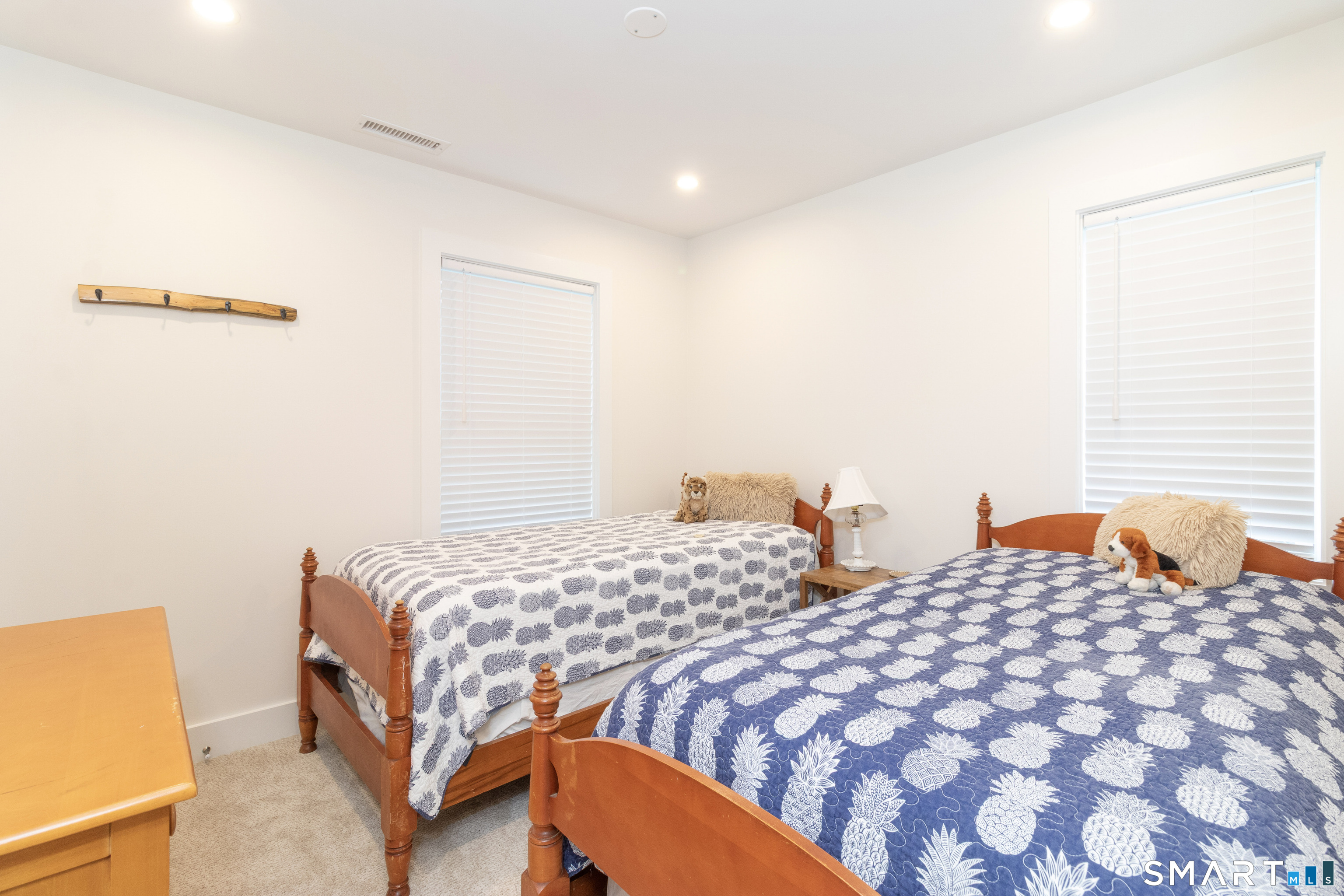 77 Reeves Avenue