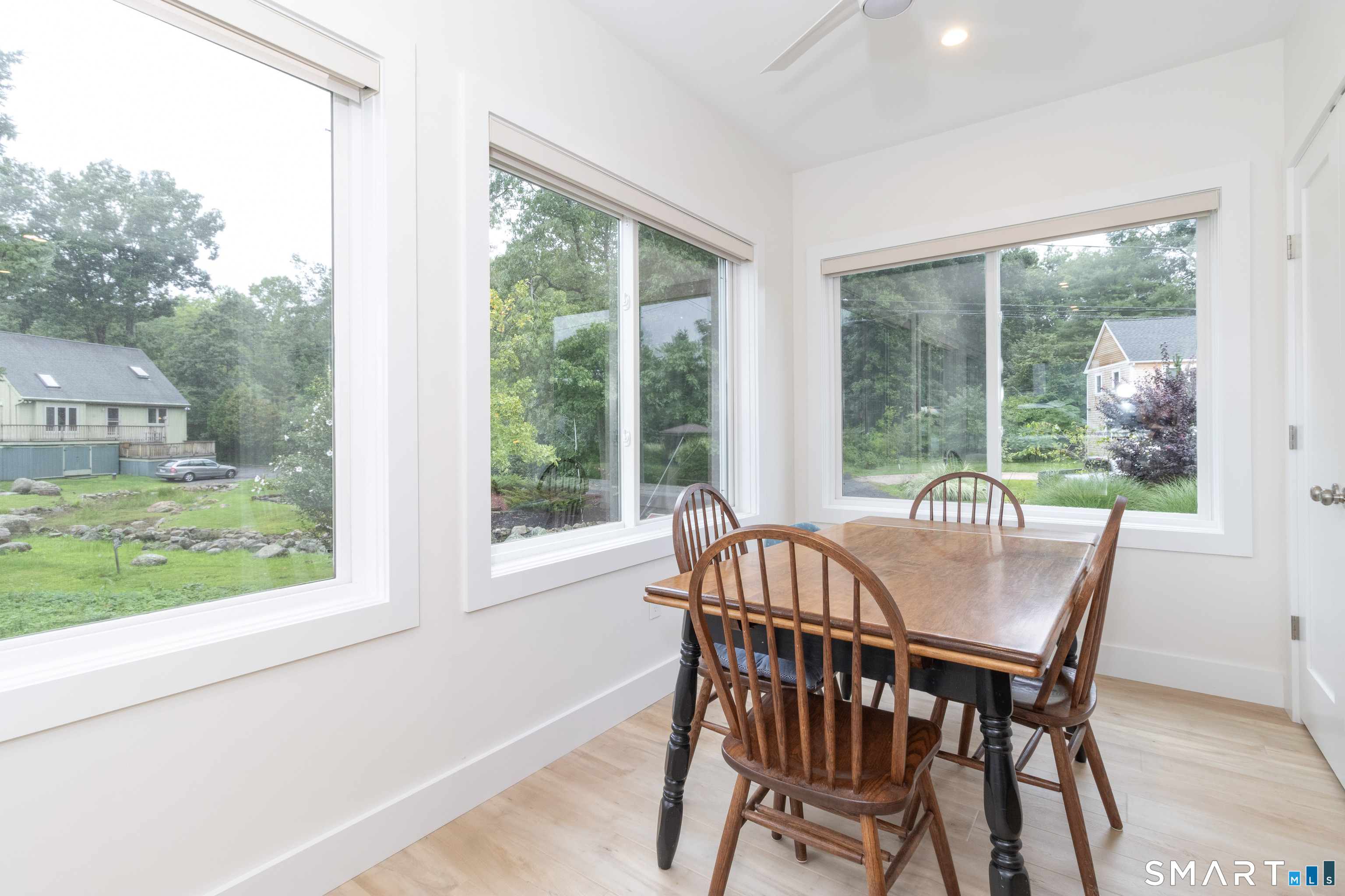 77 Reeves Avenue
