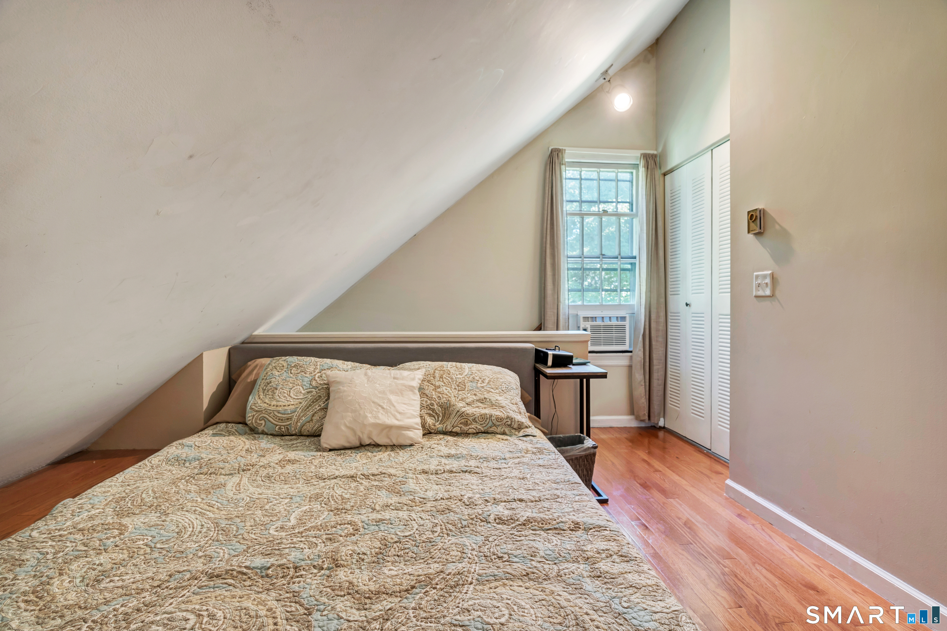 6 River Colony Unit: 6