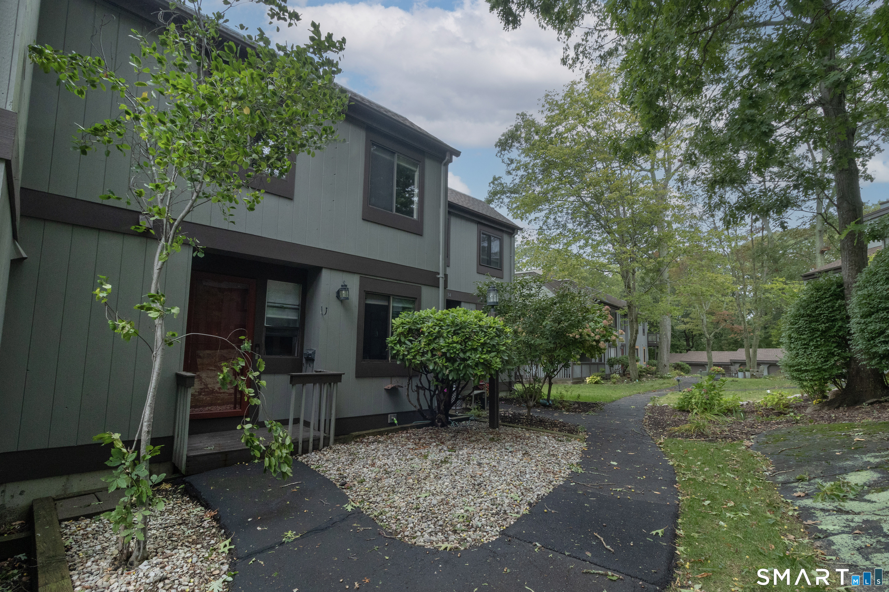 34 Harbour Village