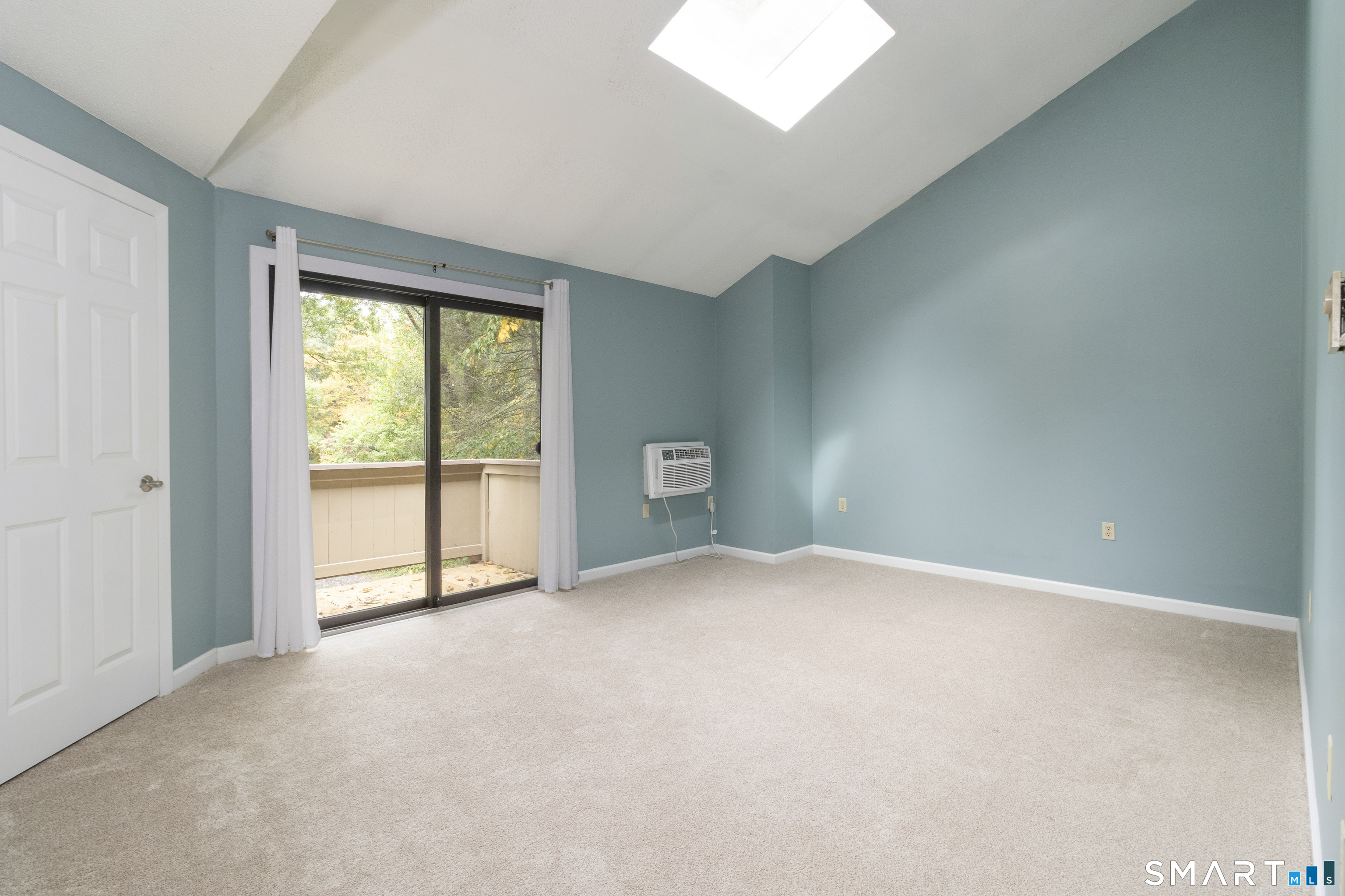 50 Quidnet Court Unit: 50