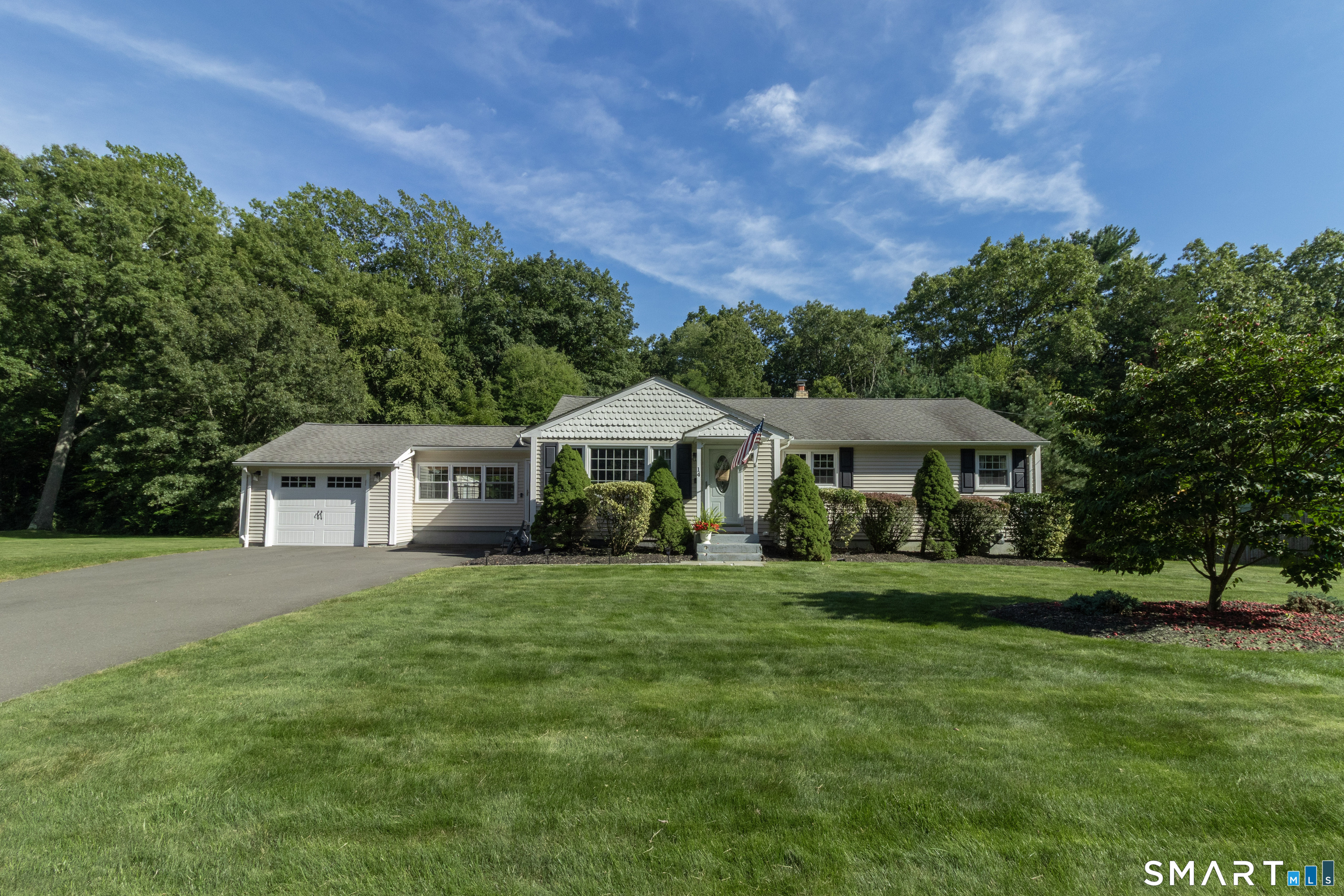 14 Shaw Drive North Haven CT