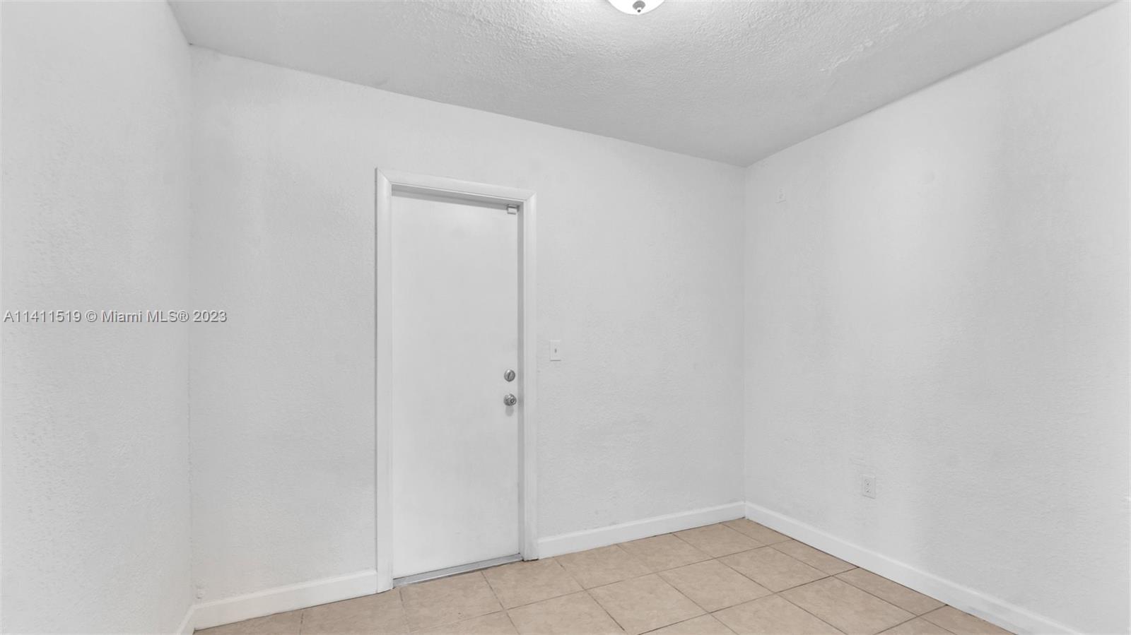 1865 NW 50th St