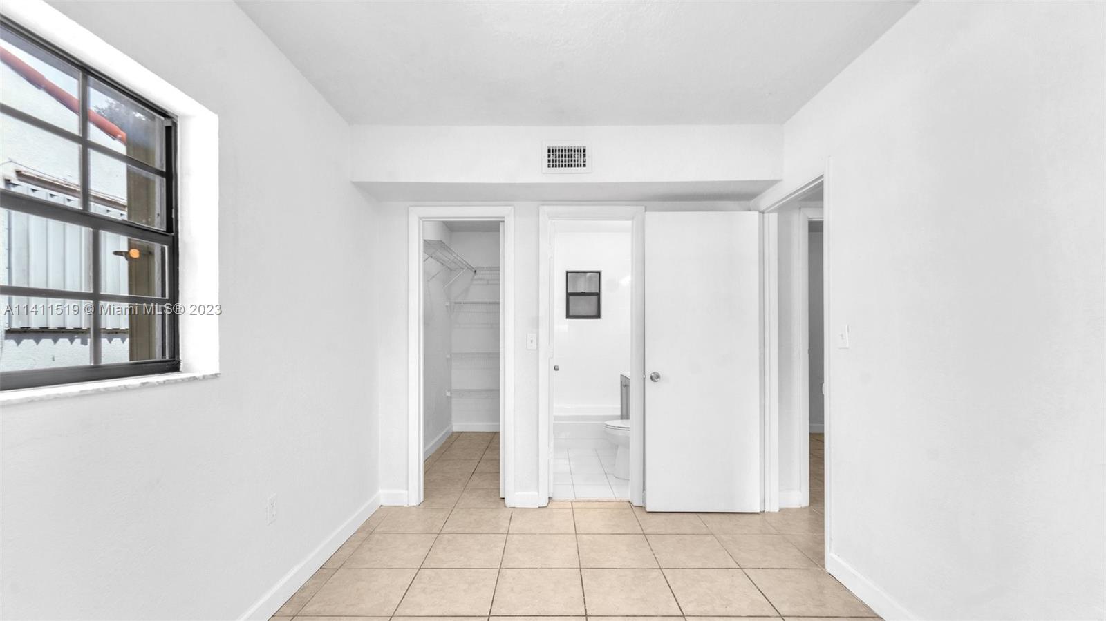 1865 NW 50th St
