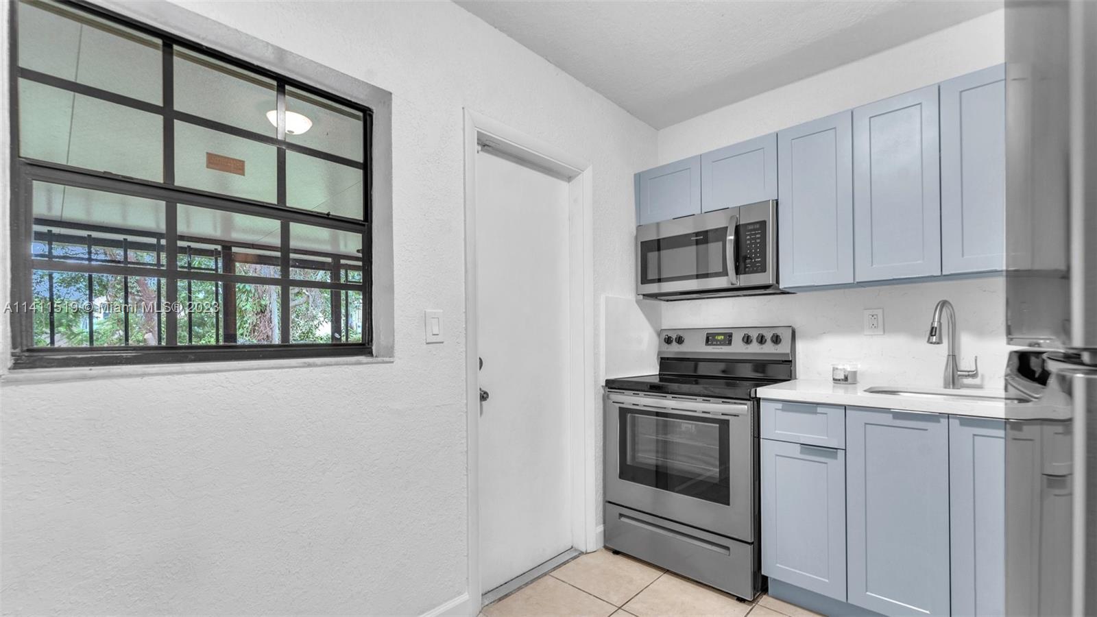 1865 NW 50th St