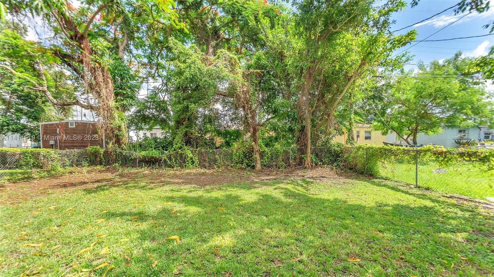 1865 NW 50th St