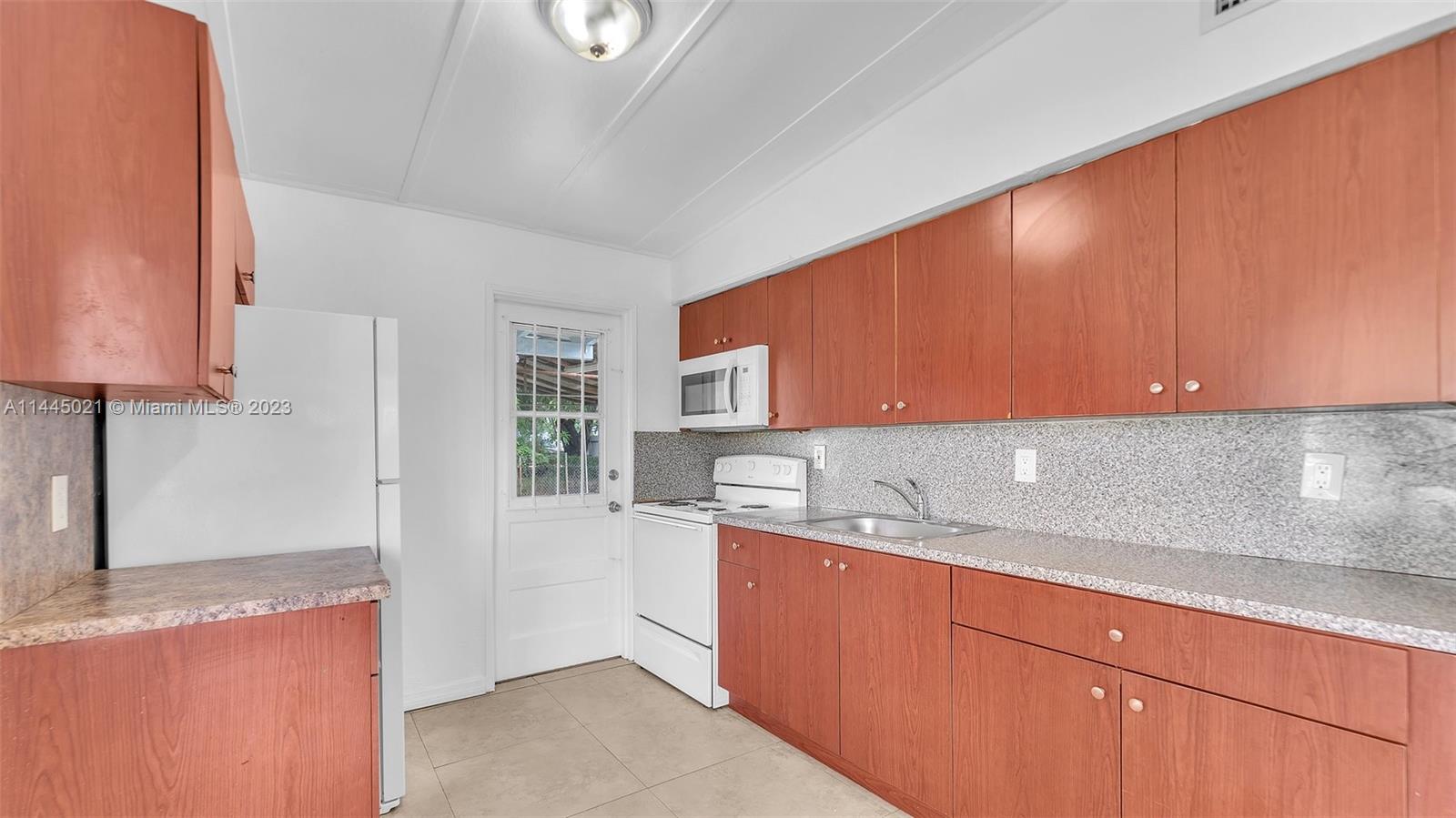 2341 Rutland St, Opa-Locka