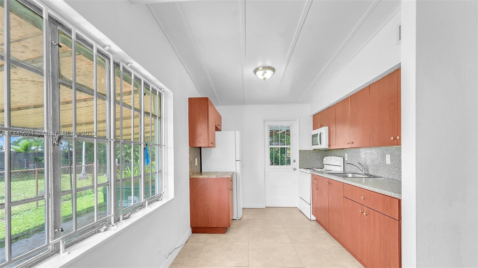 2341 Rutland St, Opa-Locka