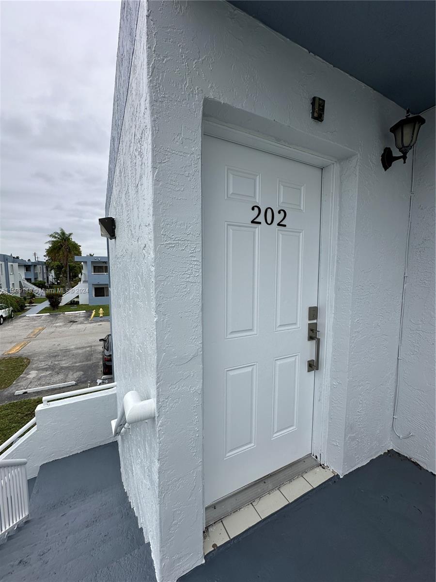 6211 SW 131st Ct # 202