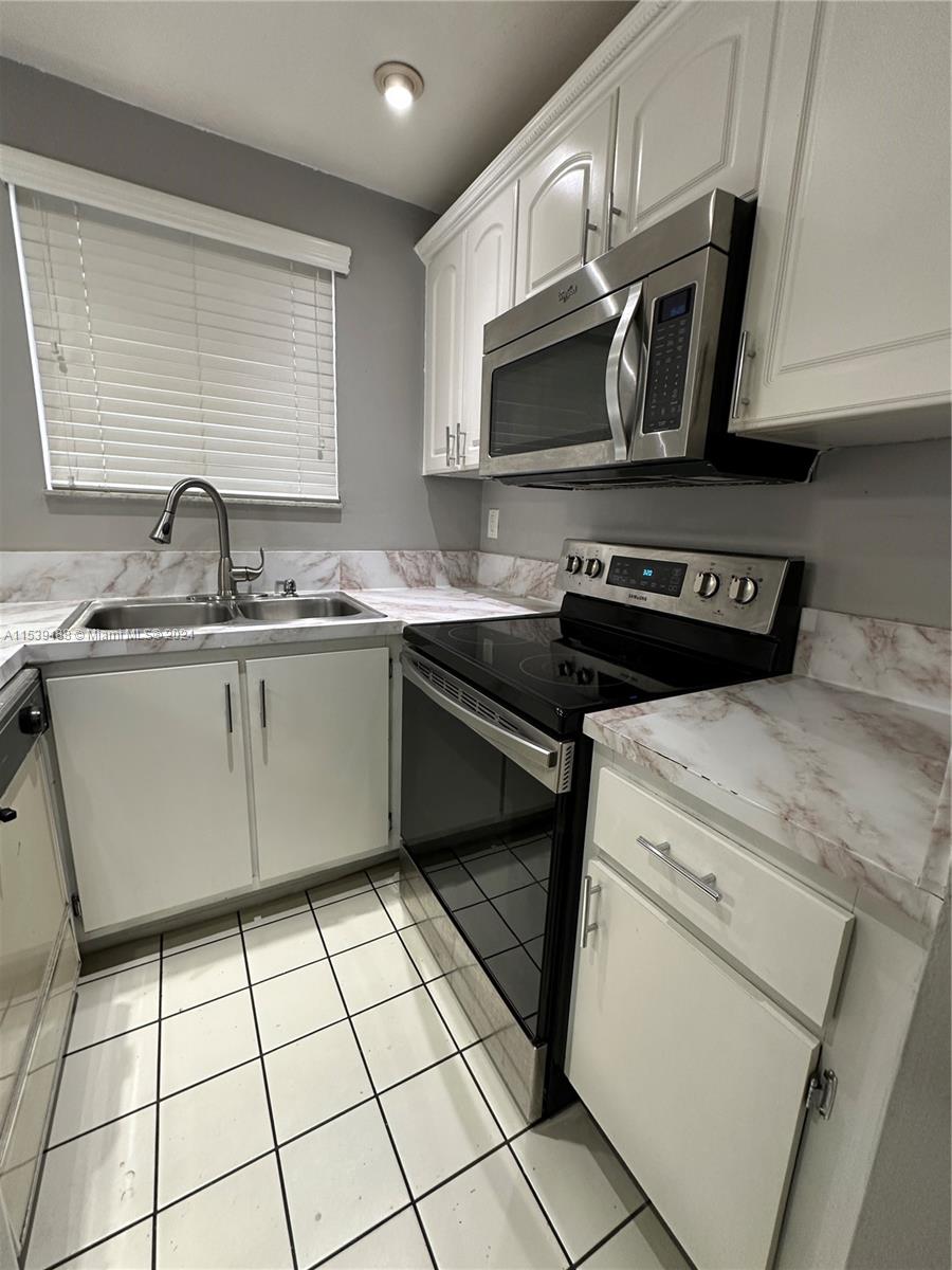 6211 SW 131st Ct # 202