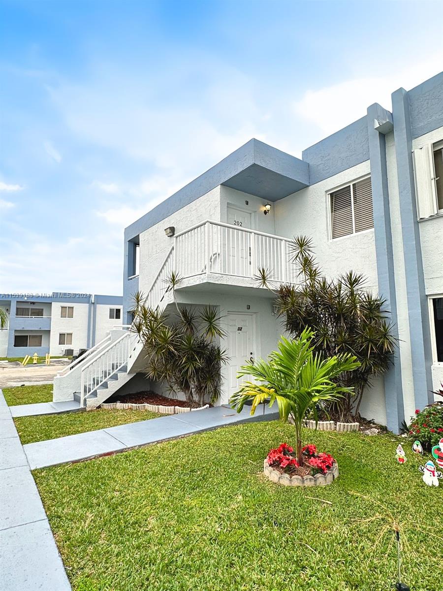 6211 SW 131st Ct # 202