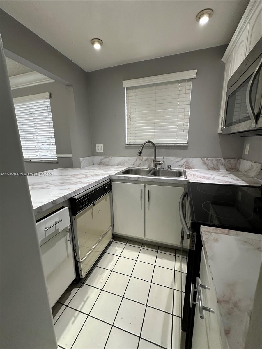 6211 SW 131st Ct # 202