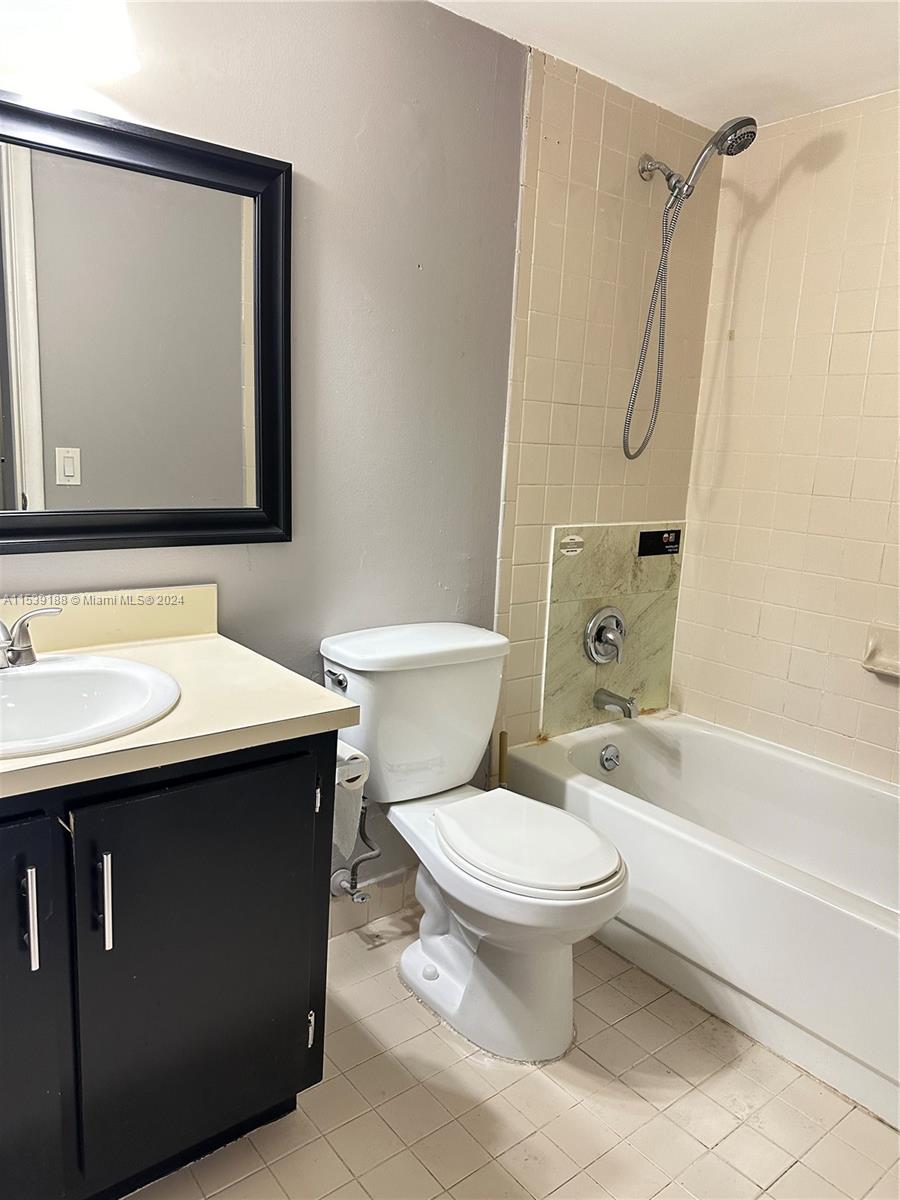 6211 SW 131st Ct # 202