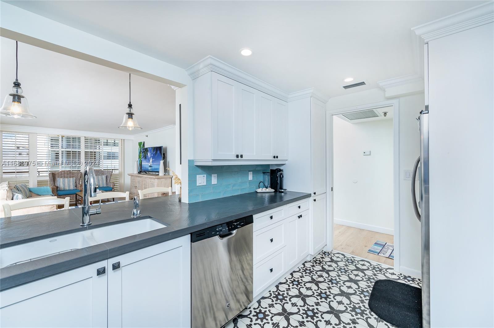 170 Ocean Lane Dr # 601