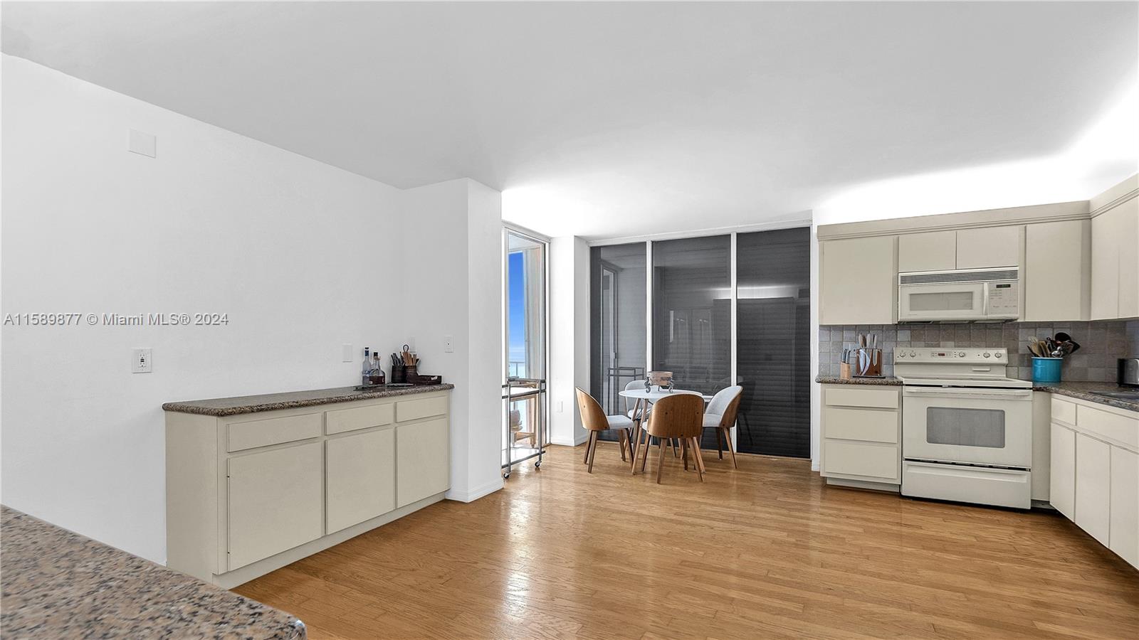881 Ocean Dr # 26F