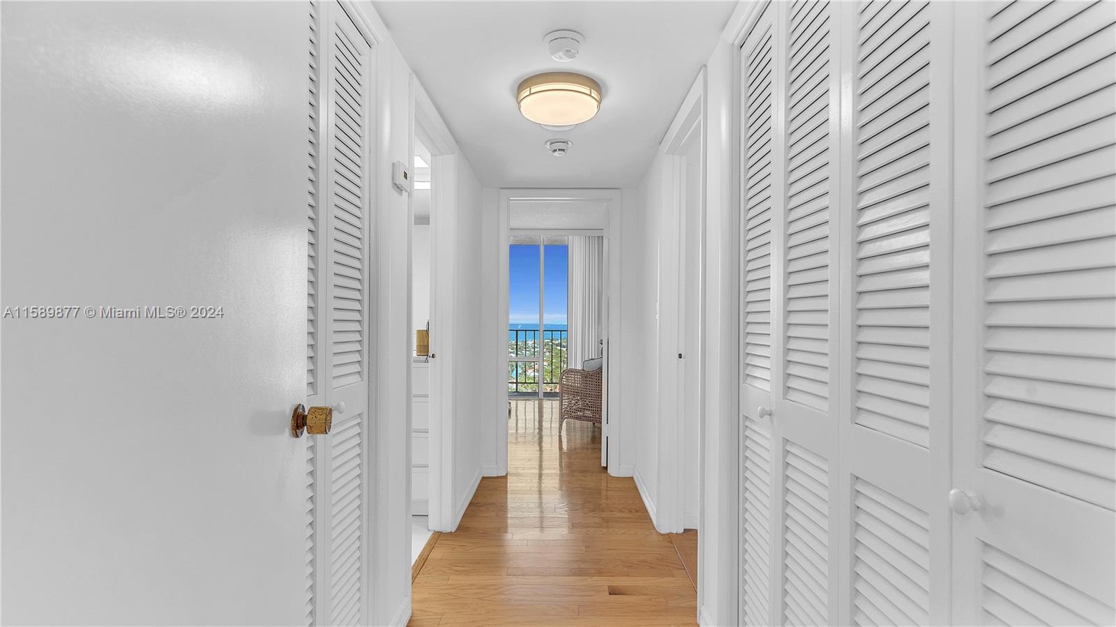 881 Ocean Dr # 26F