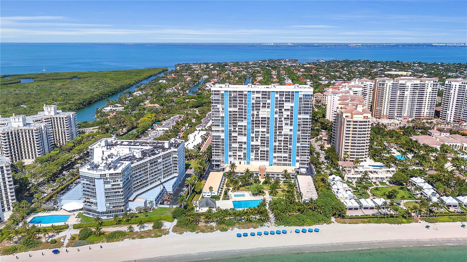 881 Ocean Dr # 26F