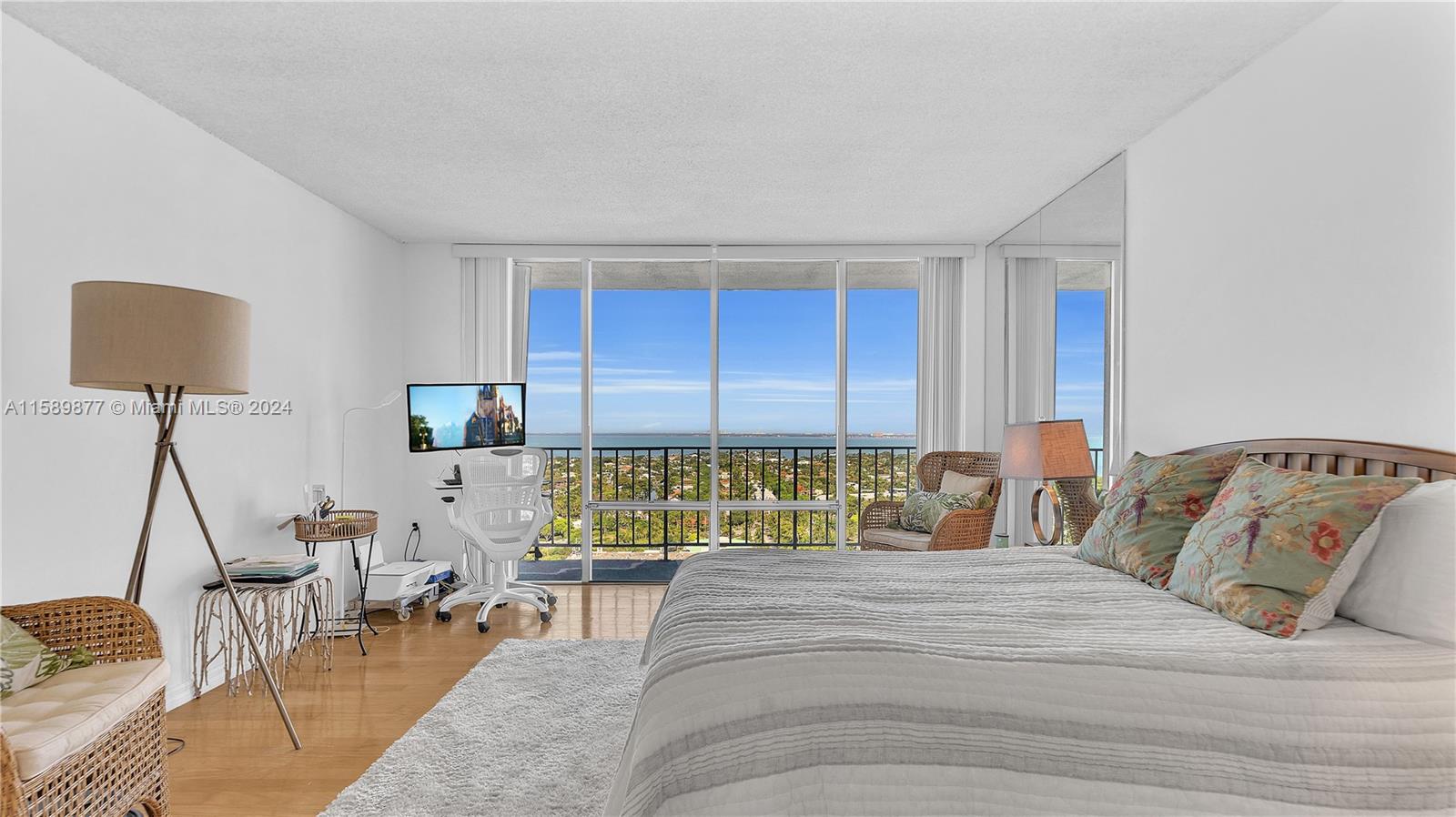881 Ocean Dr # 26F