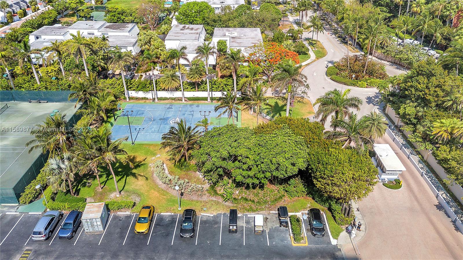 881 Ocean Dr # 26F