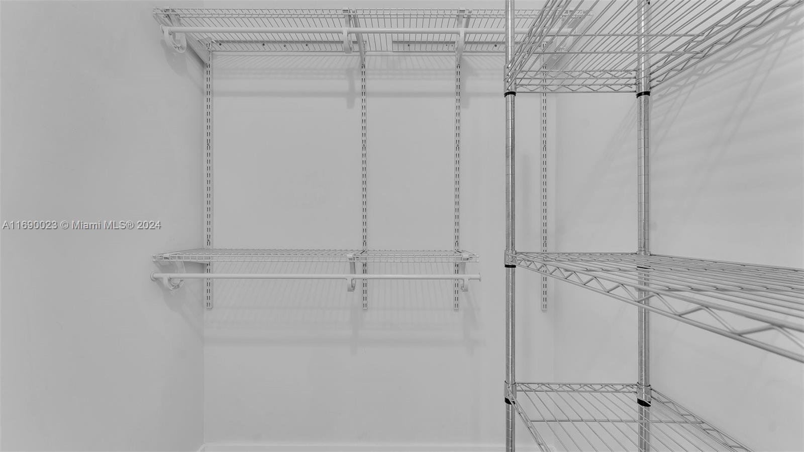 4821 E 9th Ln # 4821