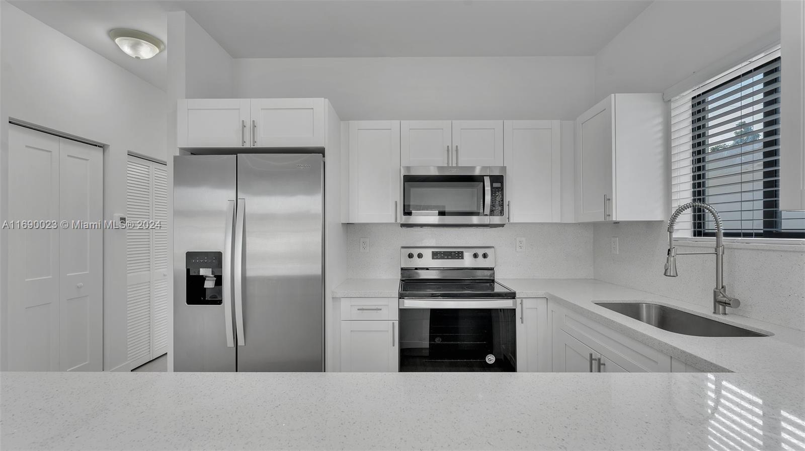 4821 E 9th Ln # 4821