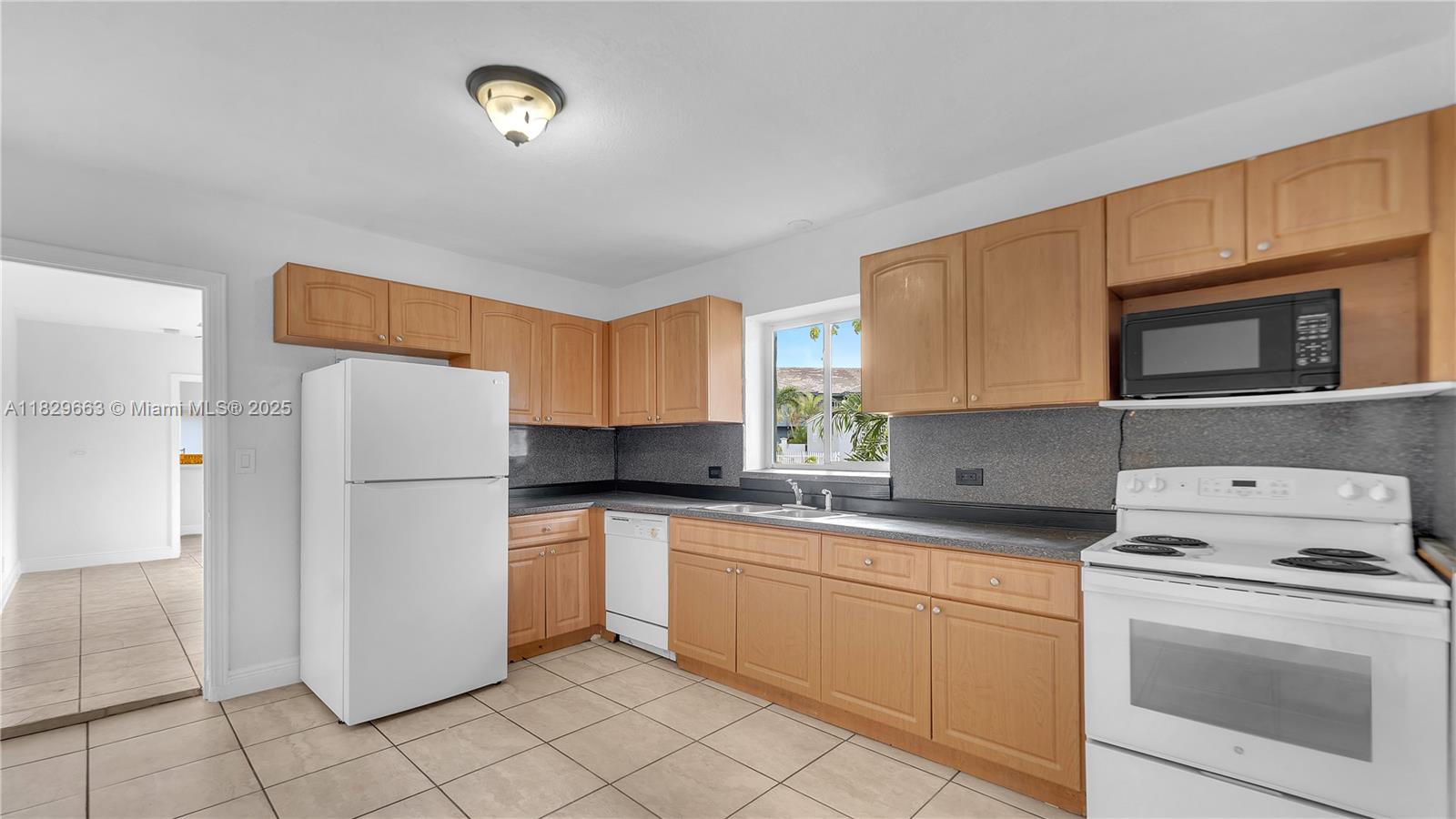 601 SE 8th Pl