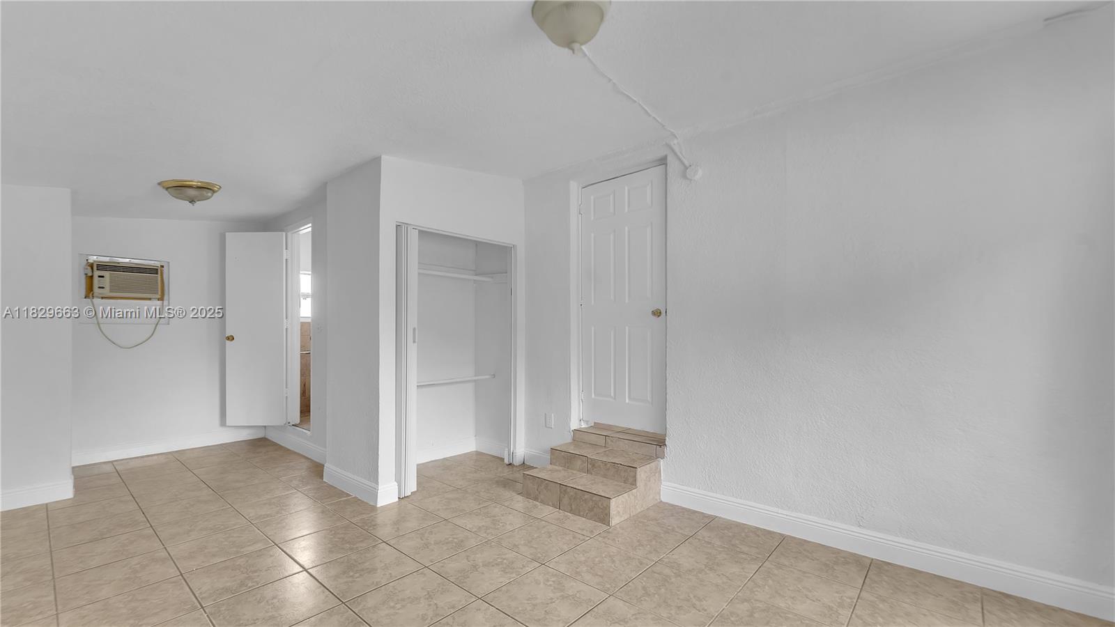 601 SE 8th Pl