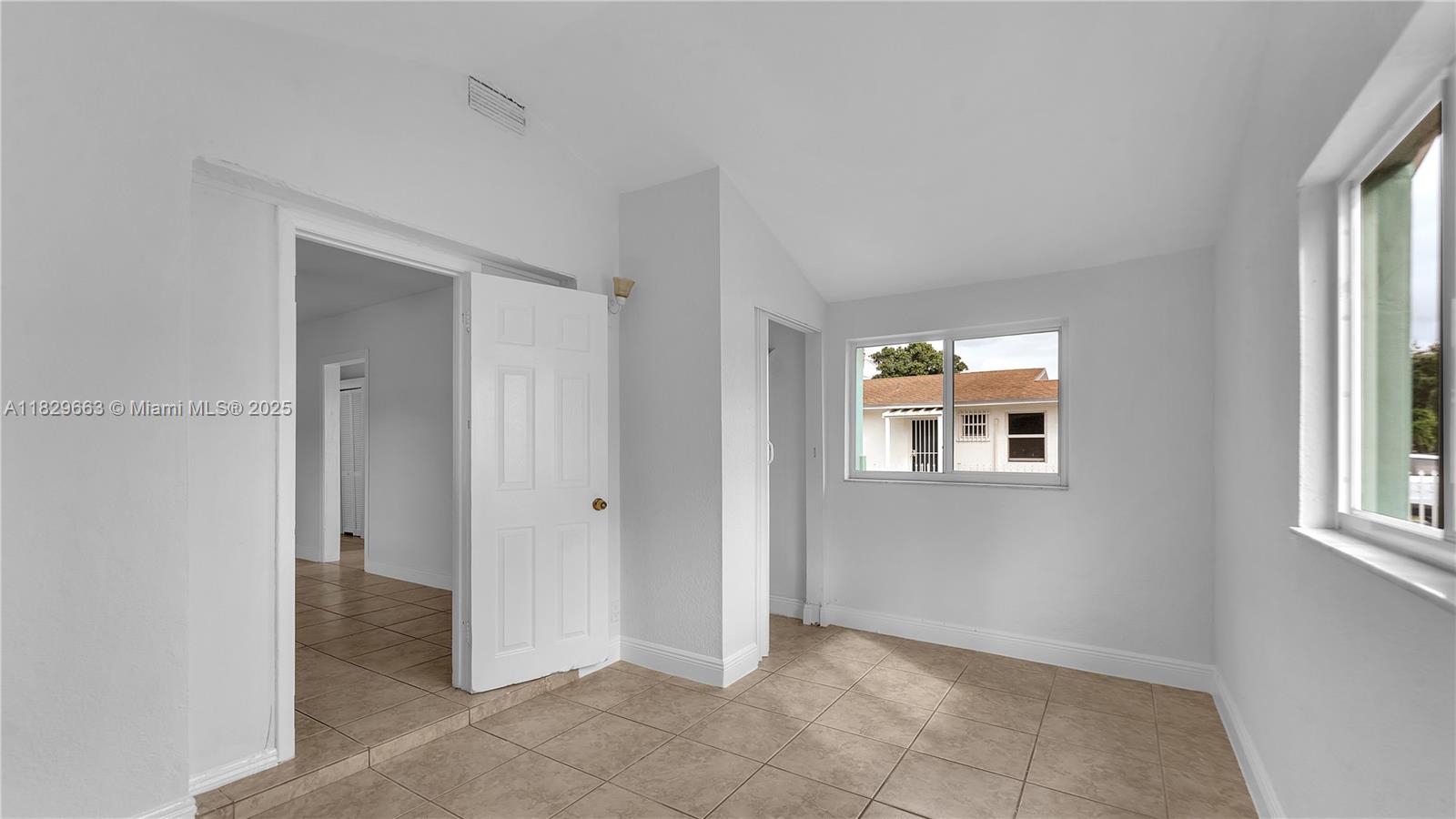 601 SE 8th Pl