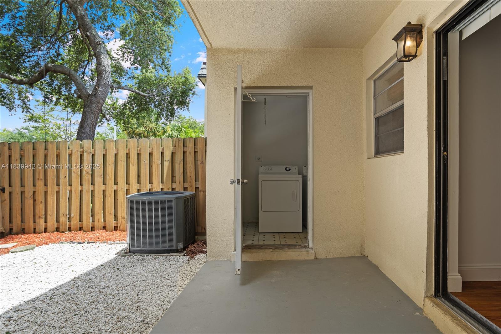 8713 SW 137th Ave # 8713