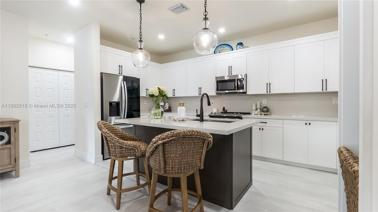 4741 NW 85th Ave, Doral