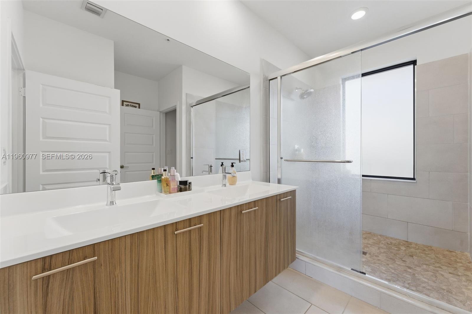 8301 NW 41st St # 407 Unit: B-407