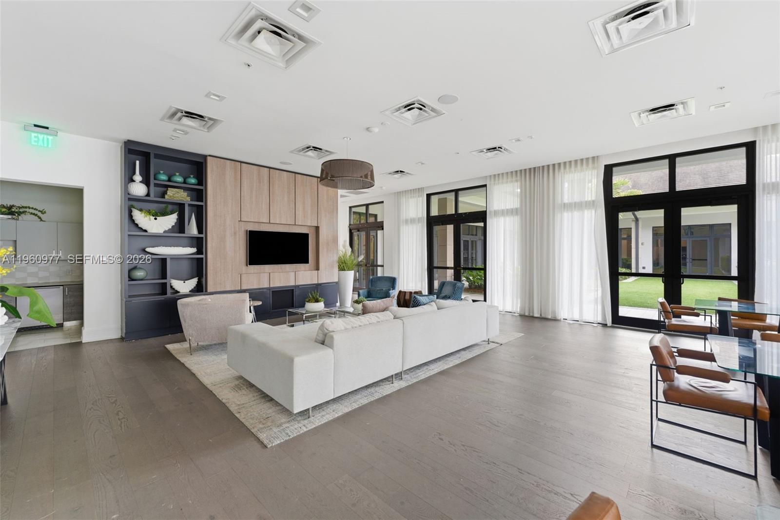 8301 NW 41st St # 407 Unit: B-407