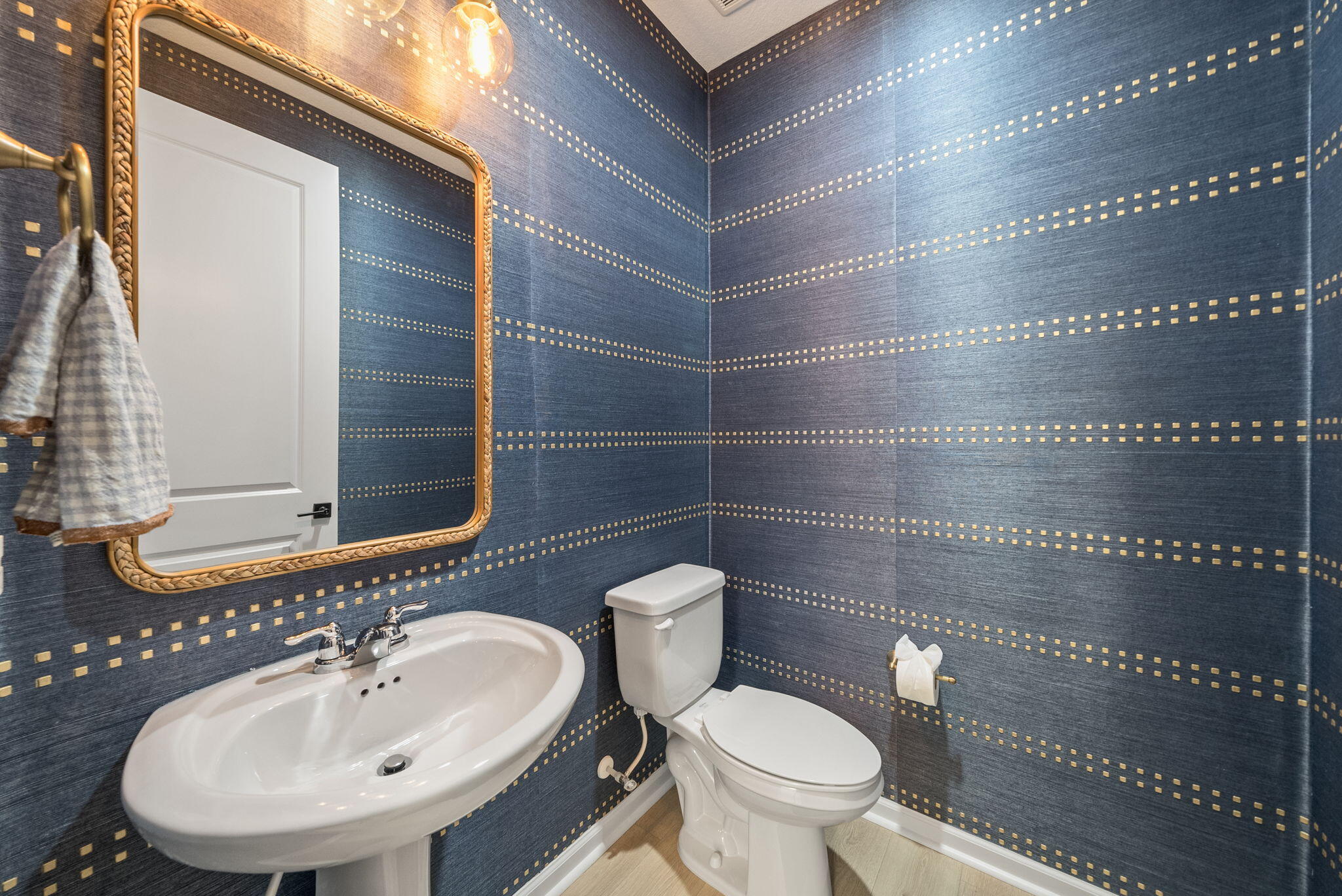 8799 Coral Reef Way