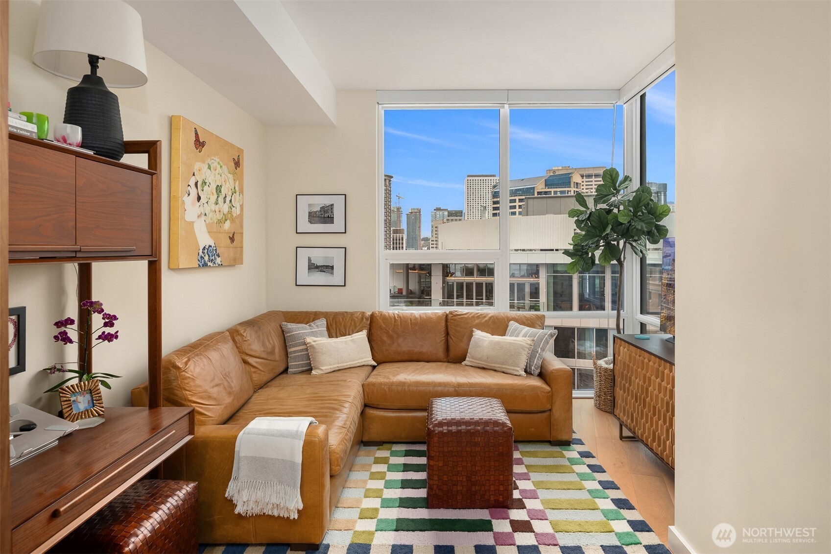 121 Stewart Street Unit: 1602