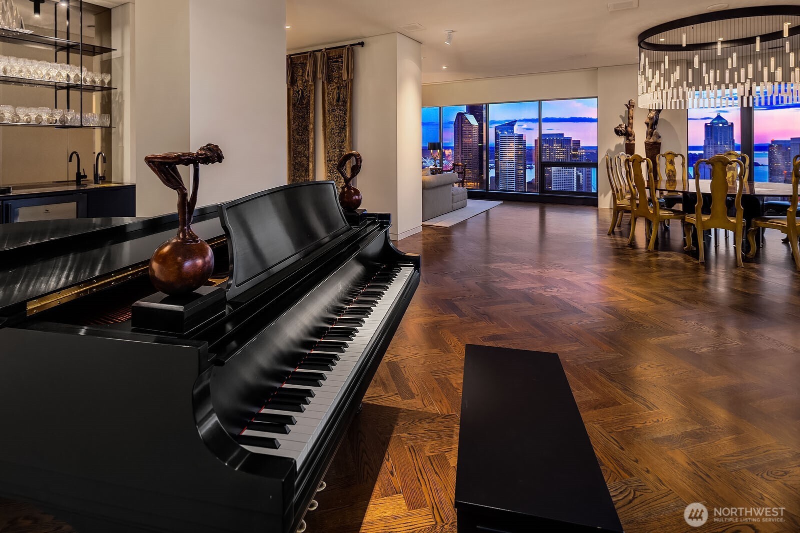 1301 Spring Street Unit: PH32